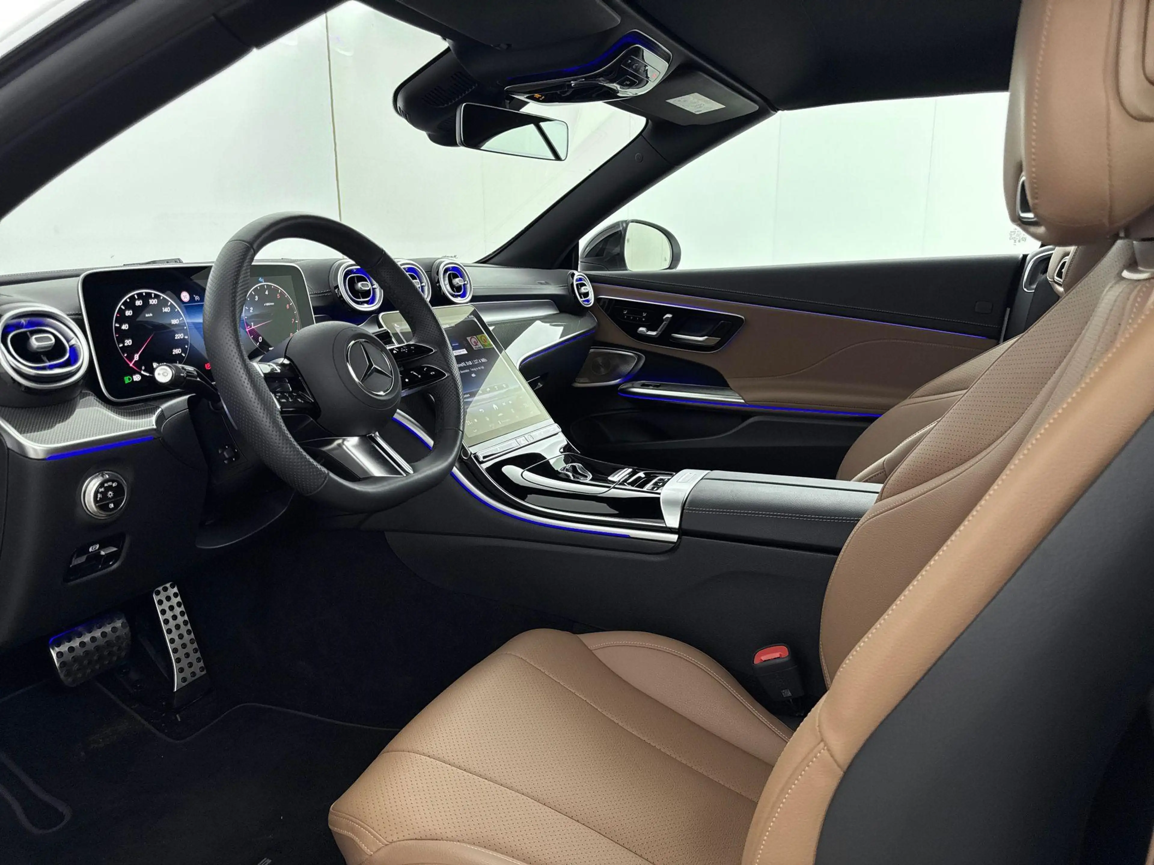 Mercedes-Benz CLE 200 CLE Cabriolet Automaat AMG Line | Premium Pakket | — photo 10