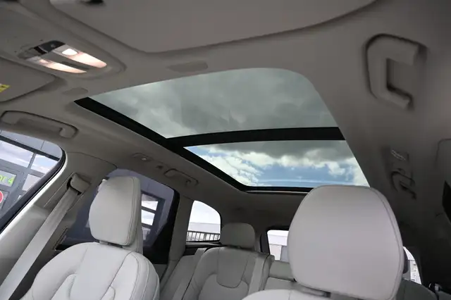 Volvo XC60 view 23