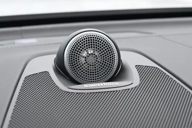 Volvo XC60 view 30