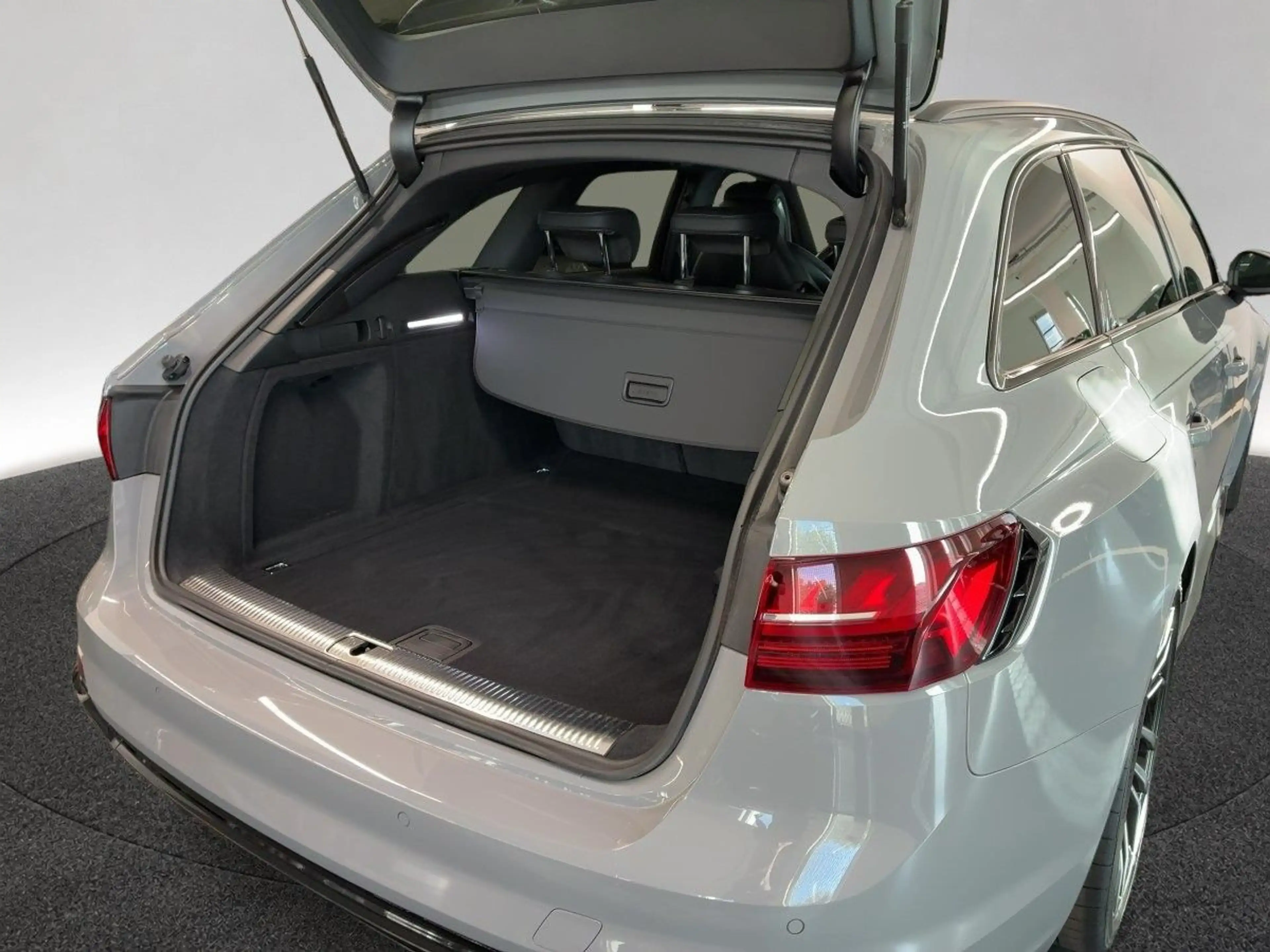 Audi RS4 RS4 Avant quattro tiptronic VirtualCockpit+ DAB — photo 10