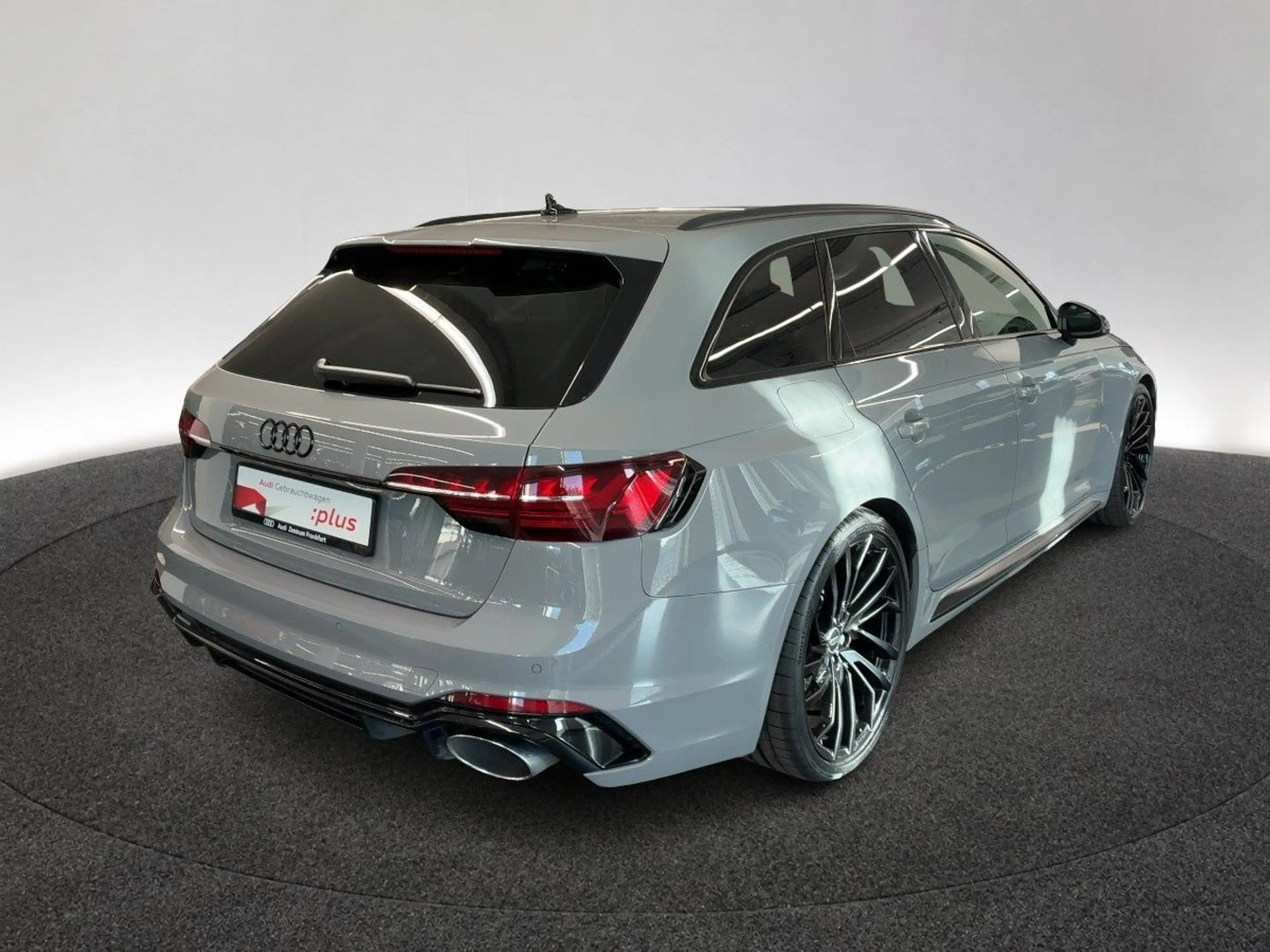 Audi RS4 RS4 Avant quattro tiptronic VirtualCockpit+ DAB — photo 3