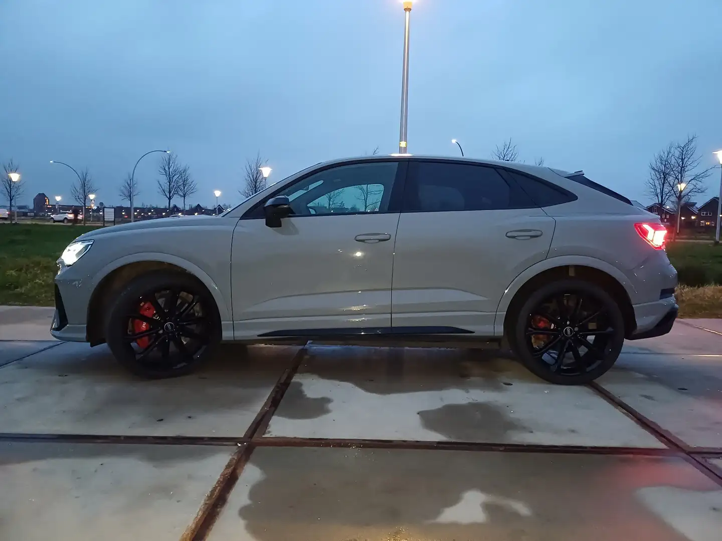 Audi RS Q3 TFSI Grau - 1