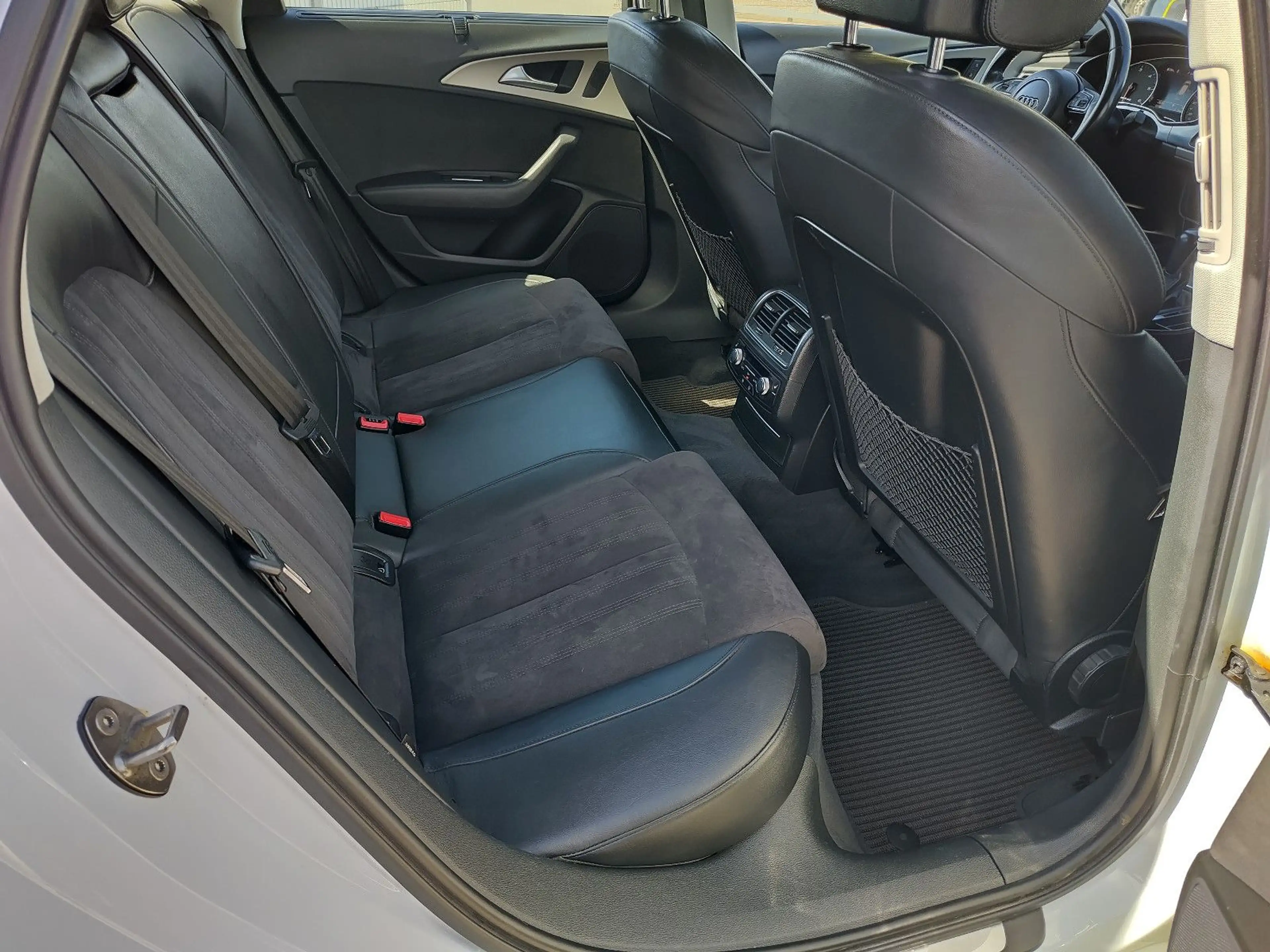 Audi A6 allroad 3.0 TDI quattro 200kW S tronic — photo 14