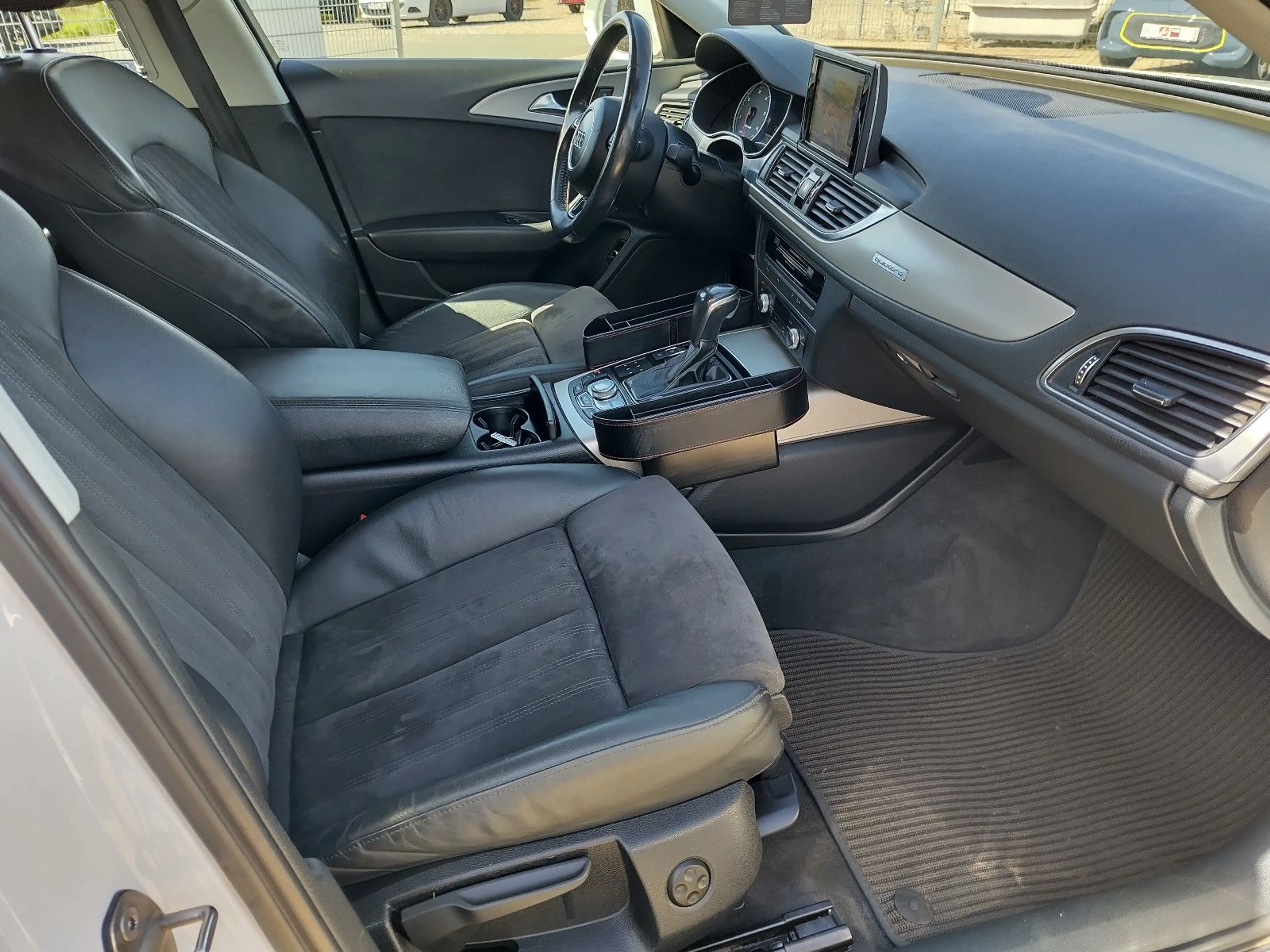 Audi A6 allroad 3.0 TDI quattro 200kW S tronic — photo 15