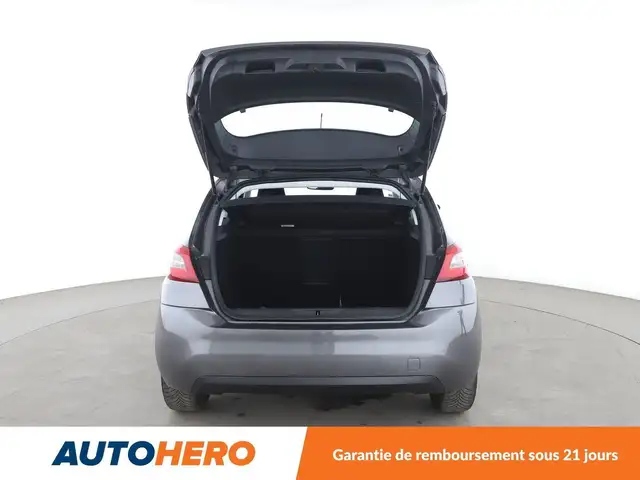 Peugeot 308 view 17