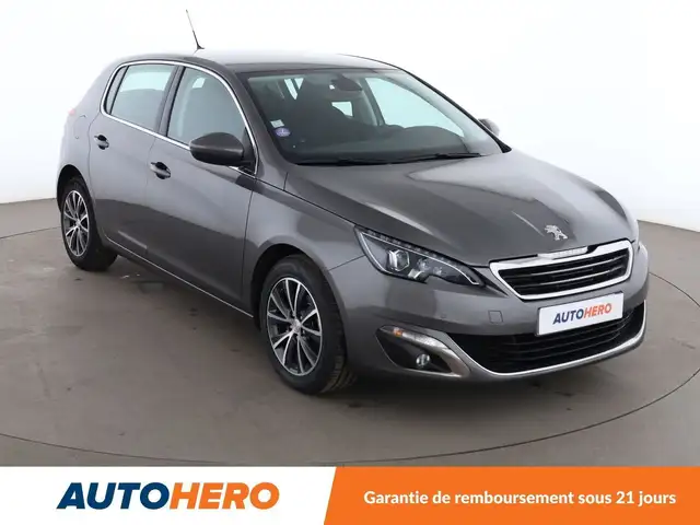 Peugeot 308 view 8