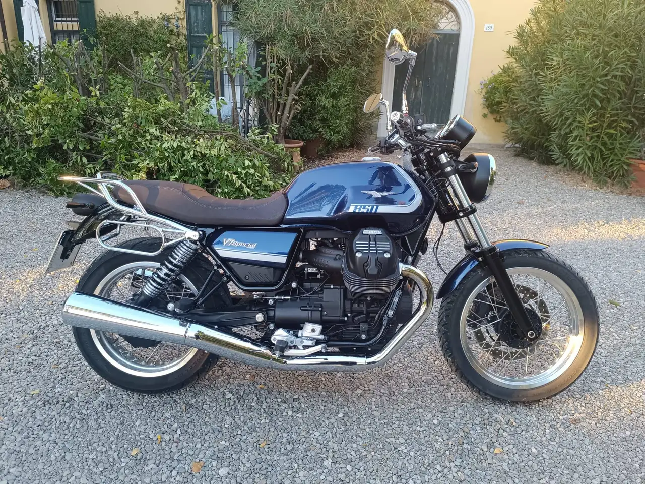Moto Guzzi V 7