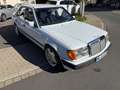 Mercedes-Benz 230 E   Schlebedach,OLDTIMER,Neu TÜV Weiß - thumbnail 3
