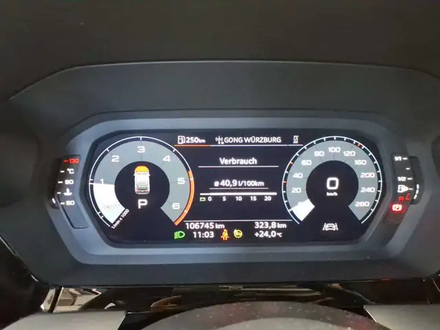 Audi A3 view 4