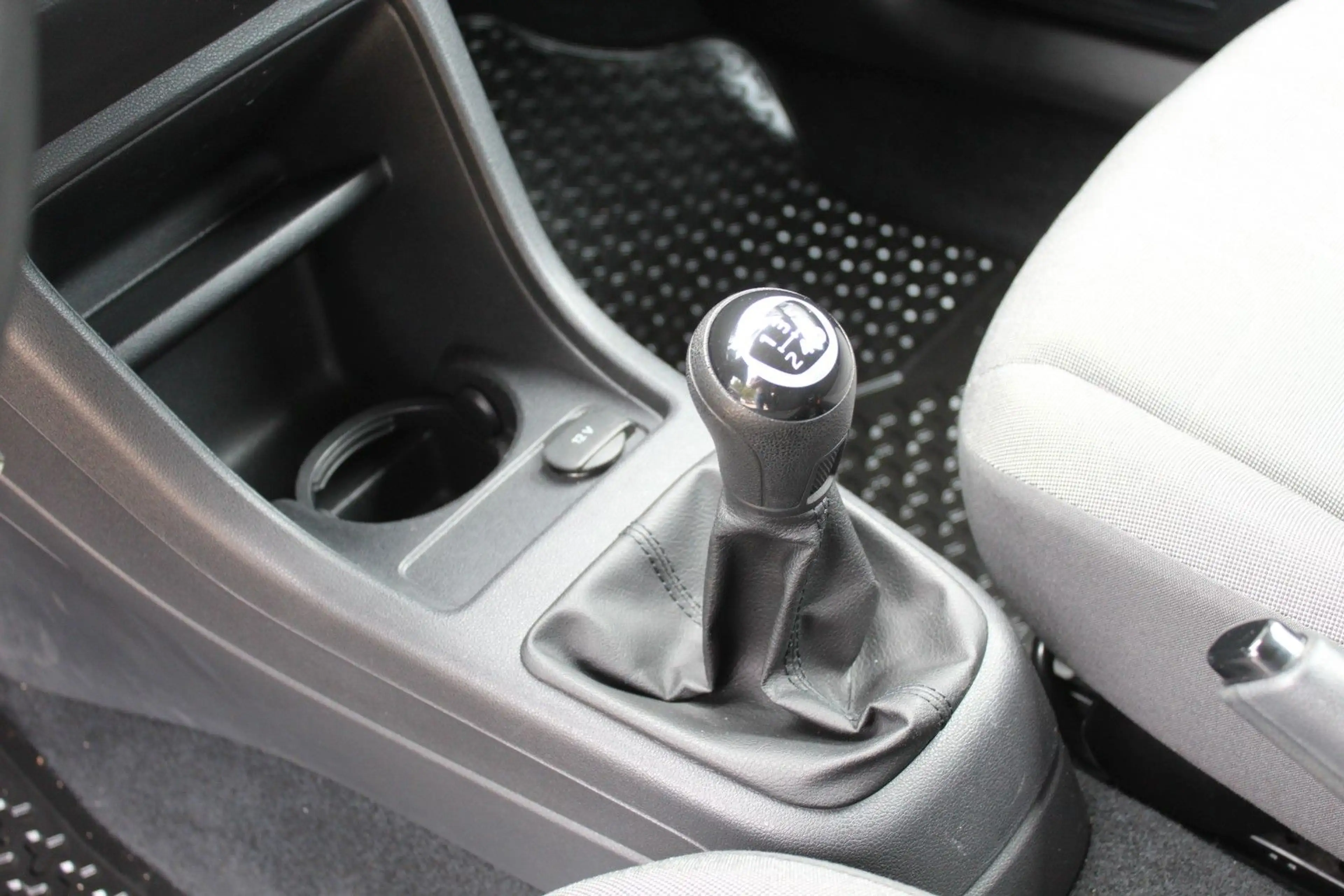 Volkswagen up! move up! 1,0 NAVI KLIMA PDC SITZHEIZUNG 1-H — photo 22