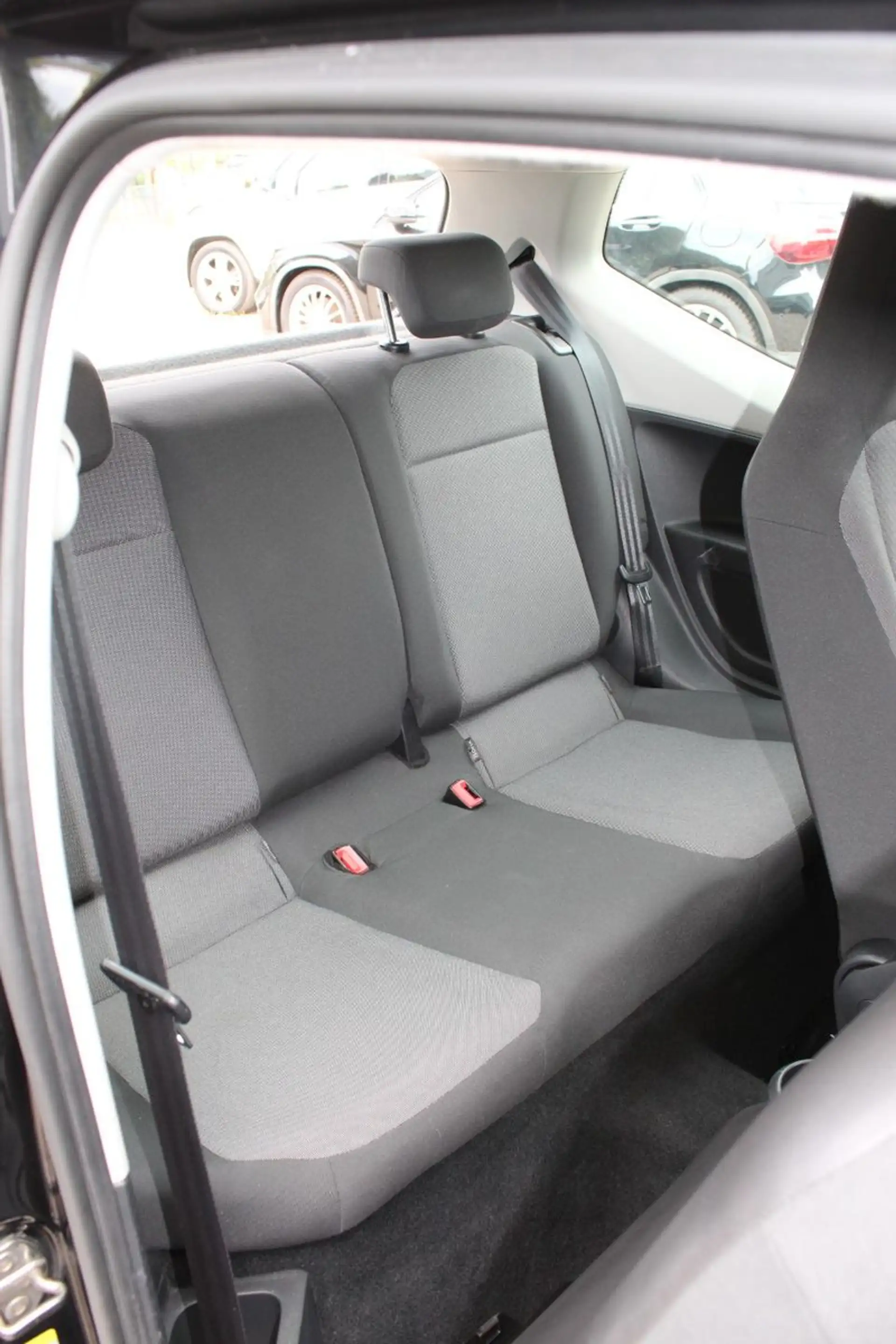 Volkswagen up! move up! 1,0 NAVI KLIMA PDC SITZHEIZUNG 1-H — photo 25