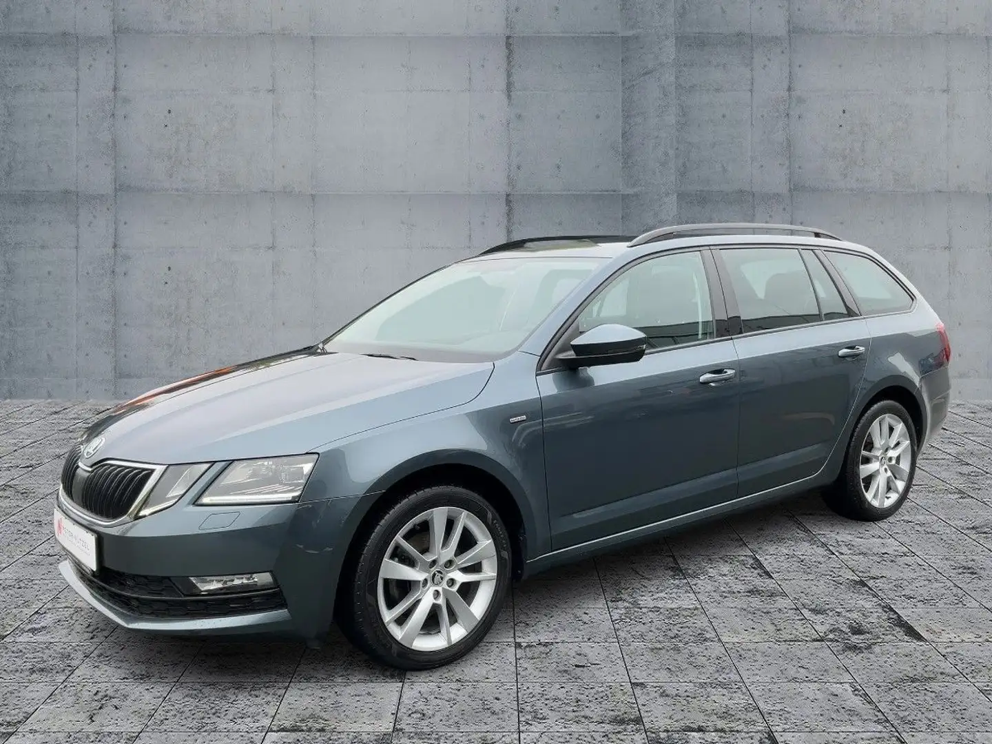 Skoda Octavia Combi 1.5 TSI CLEVER LED+SHZ+PDC+GRA+17" Grau - 2