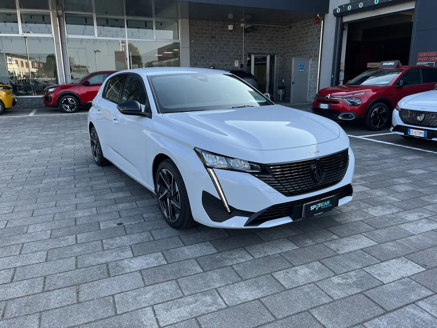 Peugeot 308 Berlina 1.2 PureTech 130cv Manuale ALLURE KM ZERO Bianco - 1