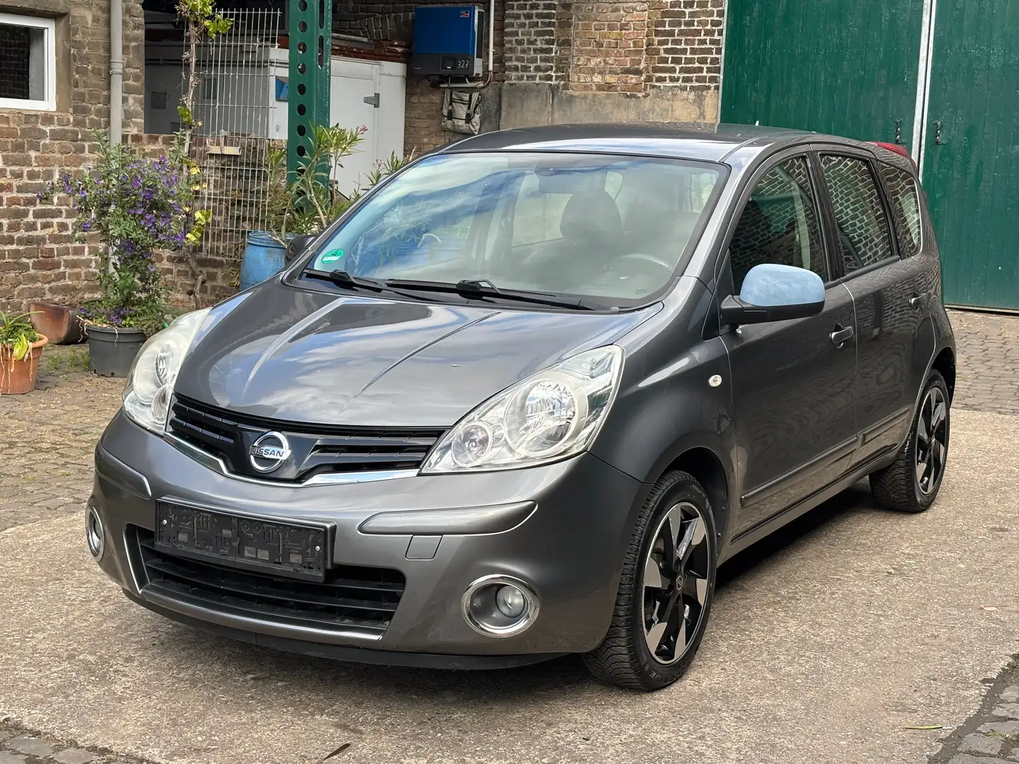 Nissan Note 1.4 i-Way Klimaautomatik Gris - 2