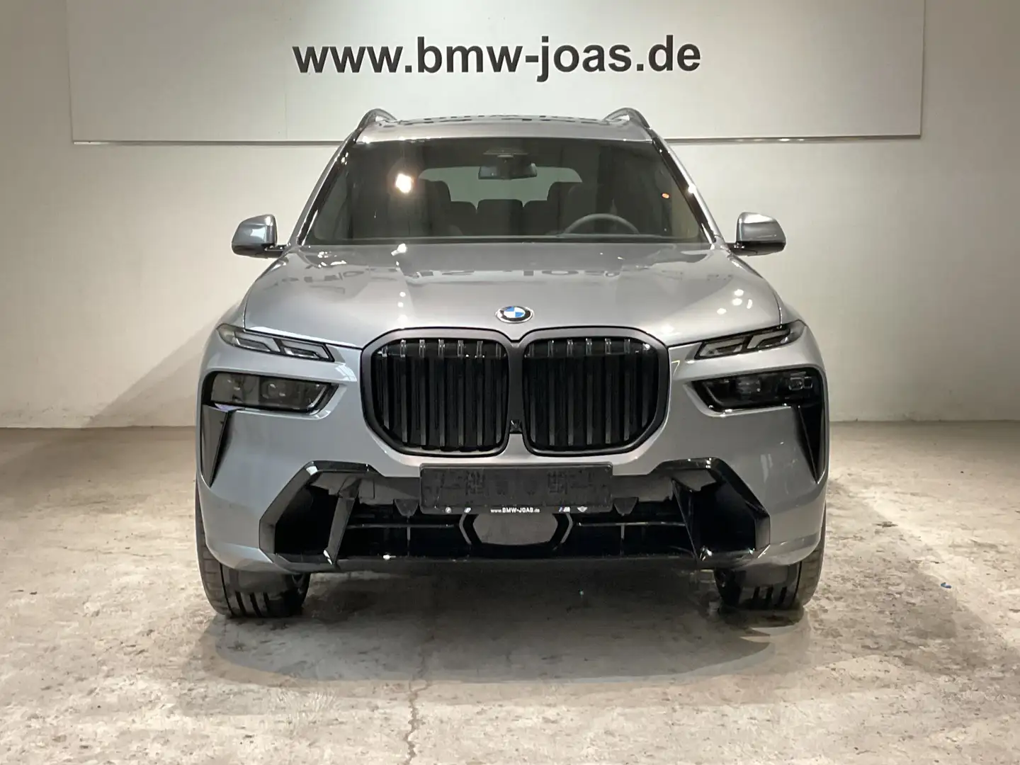 BMW X7 xDrive40i 22" LMR, Sitzbelüftung, Massagefunktion Grau - 2