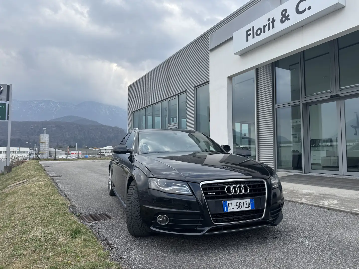 Audi A4 Avant 3.0 V6 tdi Advanced Plus quattro s-tronic Schwarz - 1