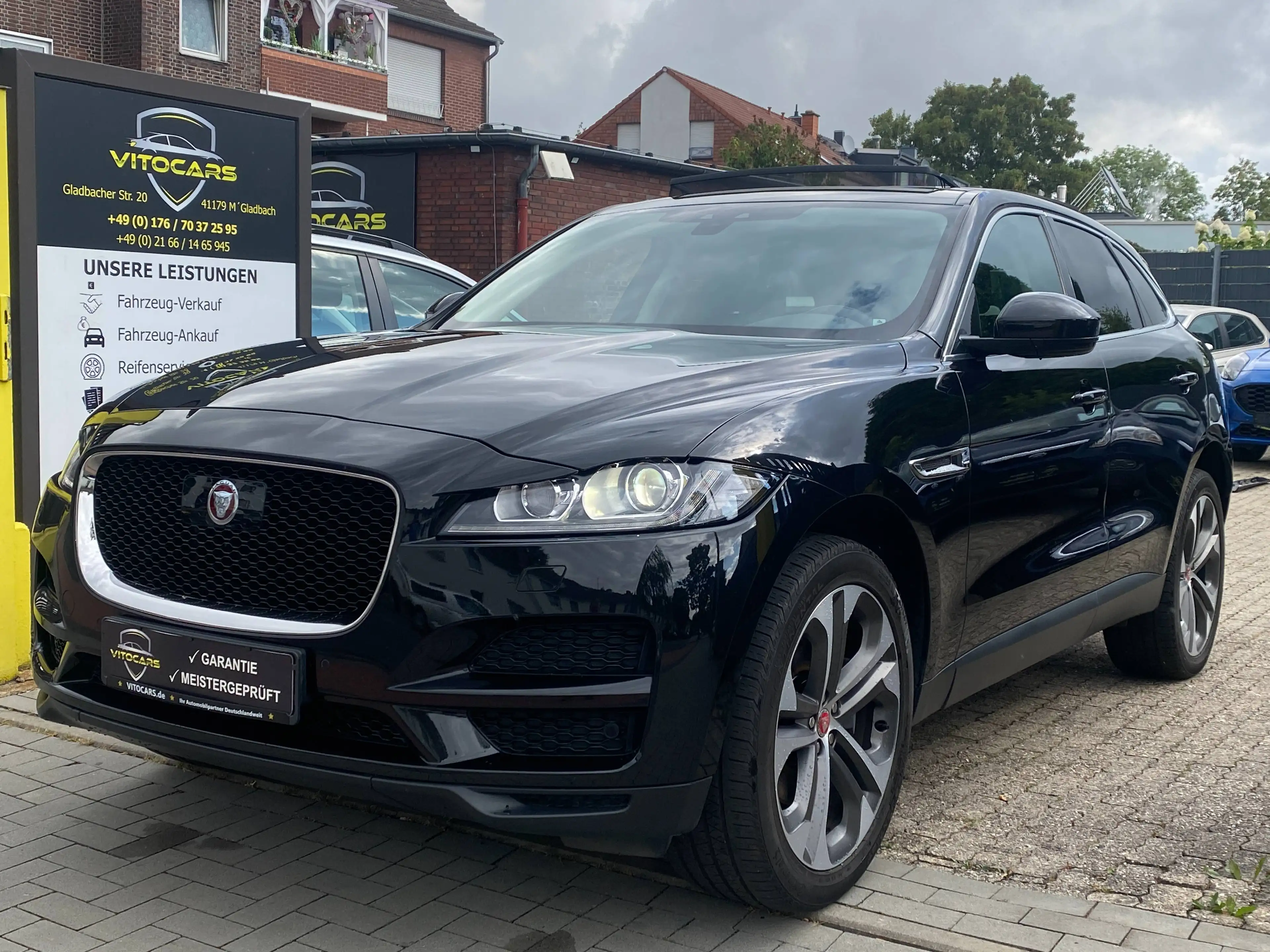 Jaguar F-Pace Prestige AWD | ab 4,99% | Garantie | Pano |