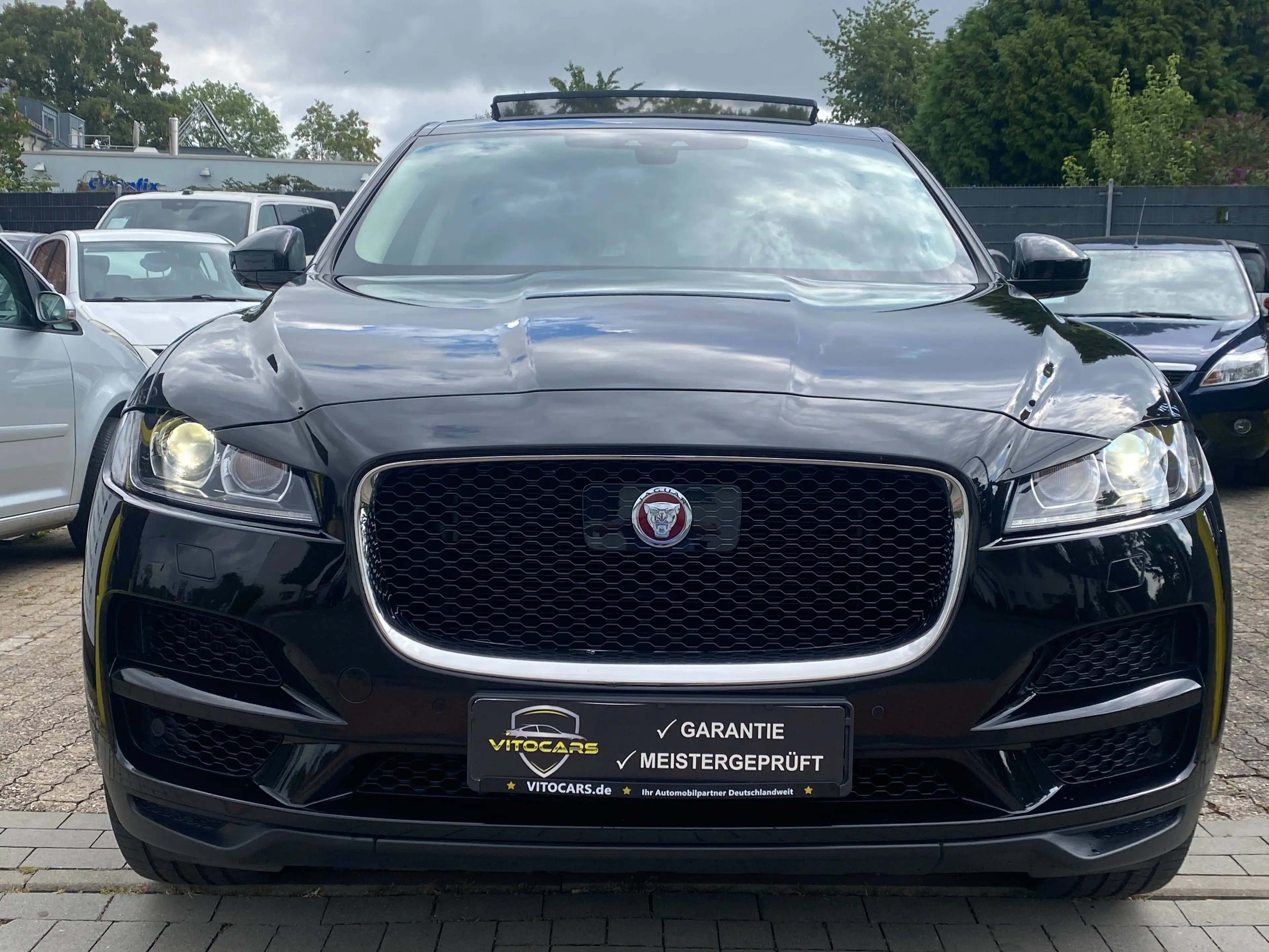 Jaguar F-Pace Prestige AWD | ab 4,99% | Garantie | Pano | — photo 3
