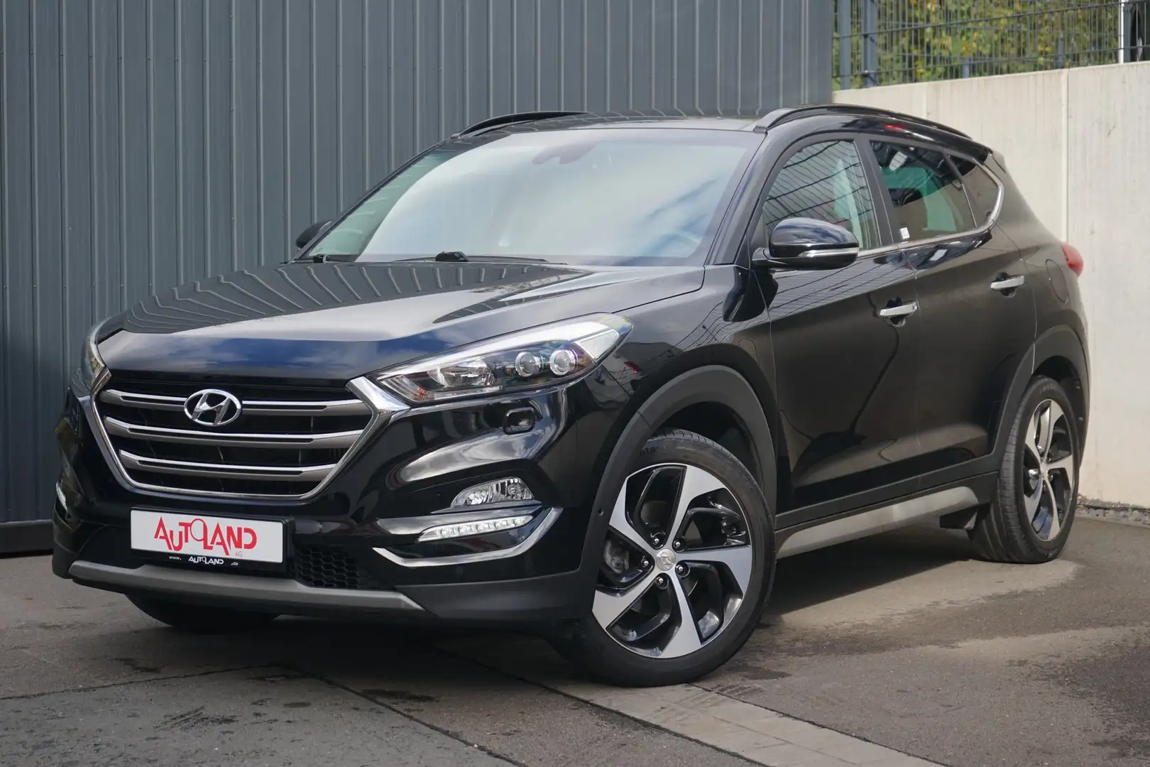 Hyundai TUCSON 1.6 T-GDI Premium 4WD LED Kamera Panorama Schwarz - 2