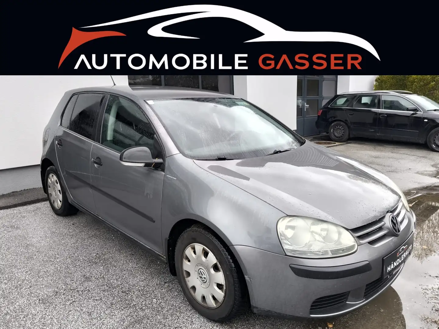 Volkswagen Golf Trendline Grau - 1