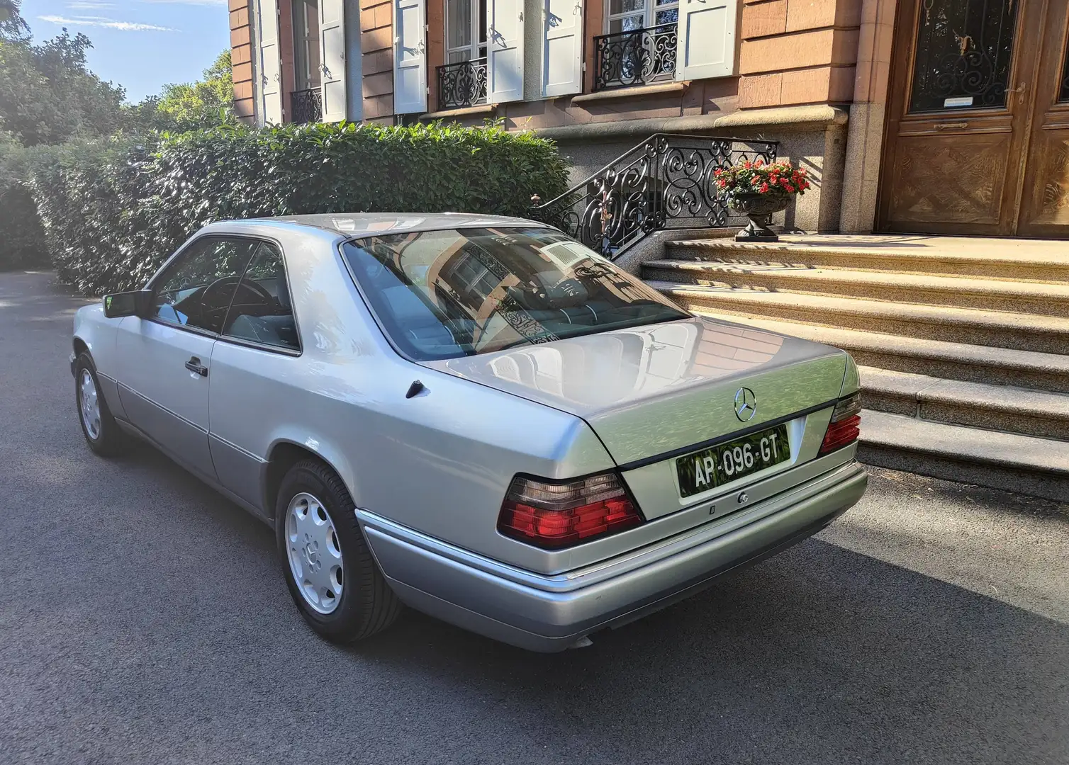 Mercedes-Benz CE 220 220 CE Silber - 2