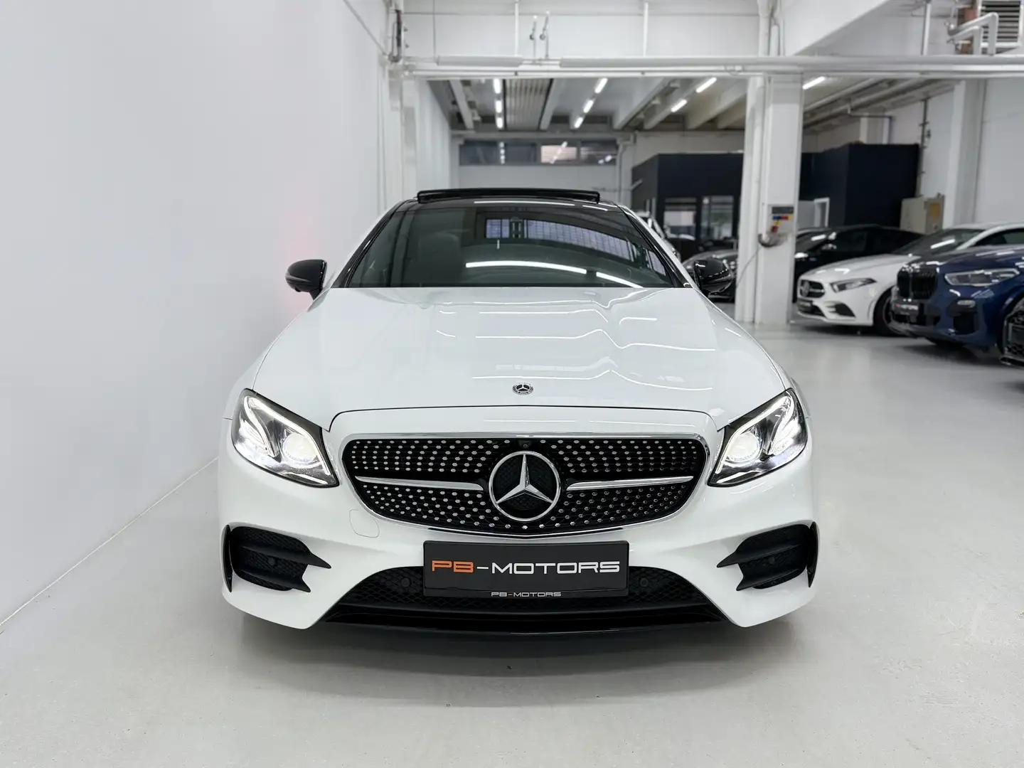 Mercedes-Benz E 220 d Coupe E53 AMG-Line Panorama BURM Multibeam 360 Weiß - 2