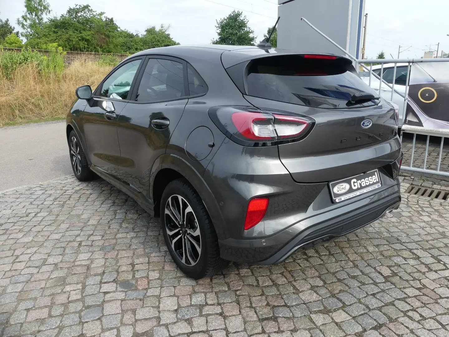 Ford Puma ST-Line Grijs - 2