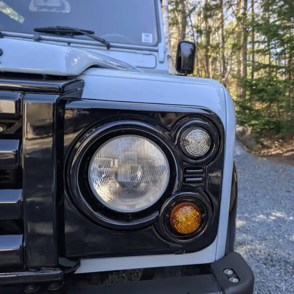 Land Rover Defender снимка Land Rover Defender