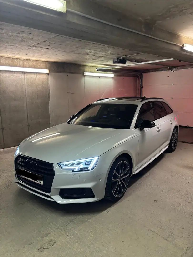 Audi S4 Avant 3,0 TFSI quattro S-tronic - 1