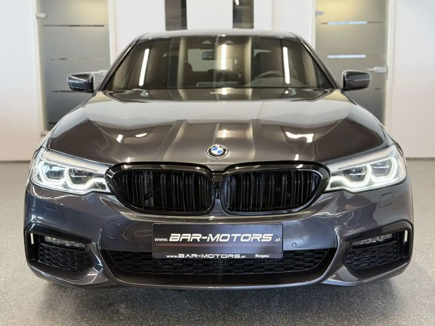 BMW 520 d M SPORT*KAMERA*AMBIENTE*MEMORY*STAND-HZ*SHZ* Grau - 2