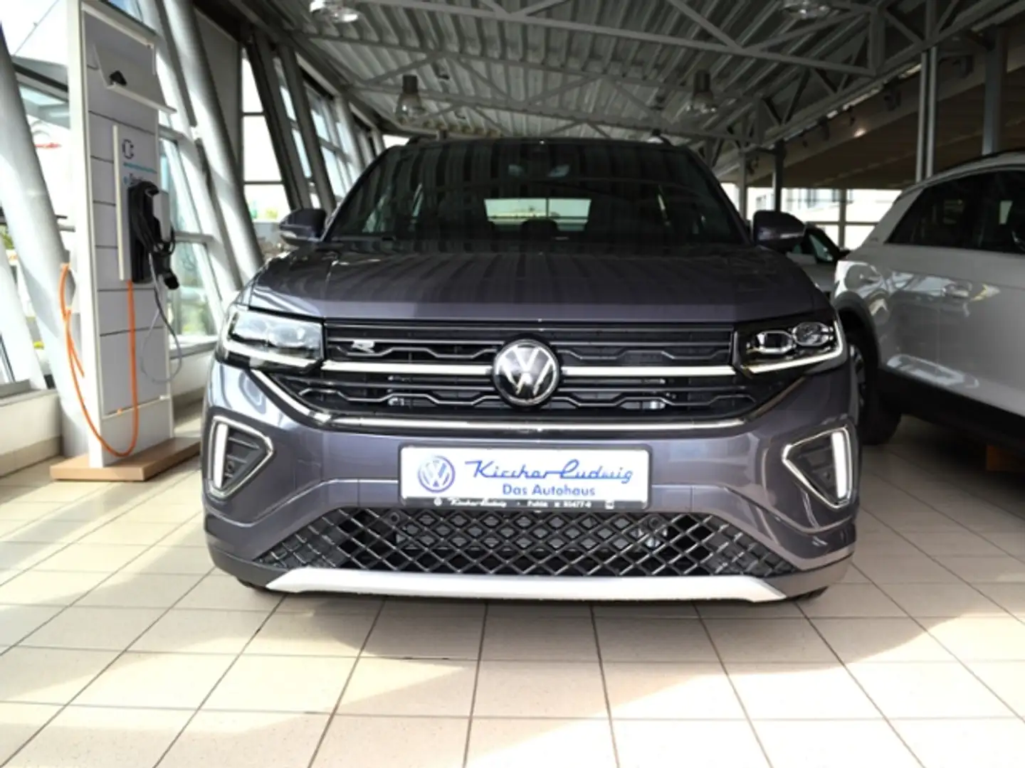 Volkswagen T-Cross 1.5 TSI DSG R-Line LED NAVI 18"ALU Grigio - 2