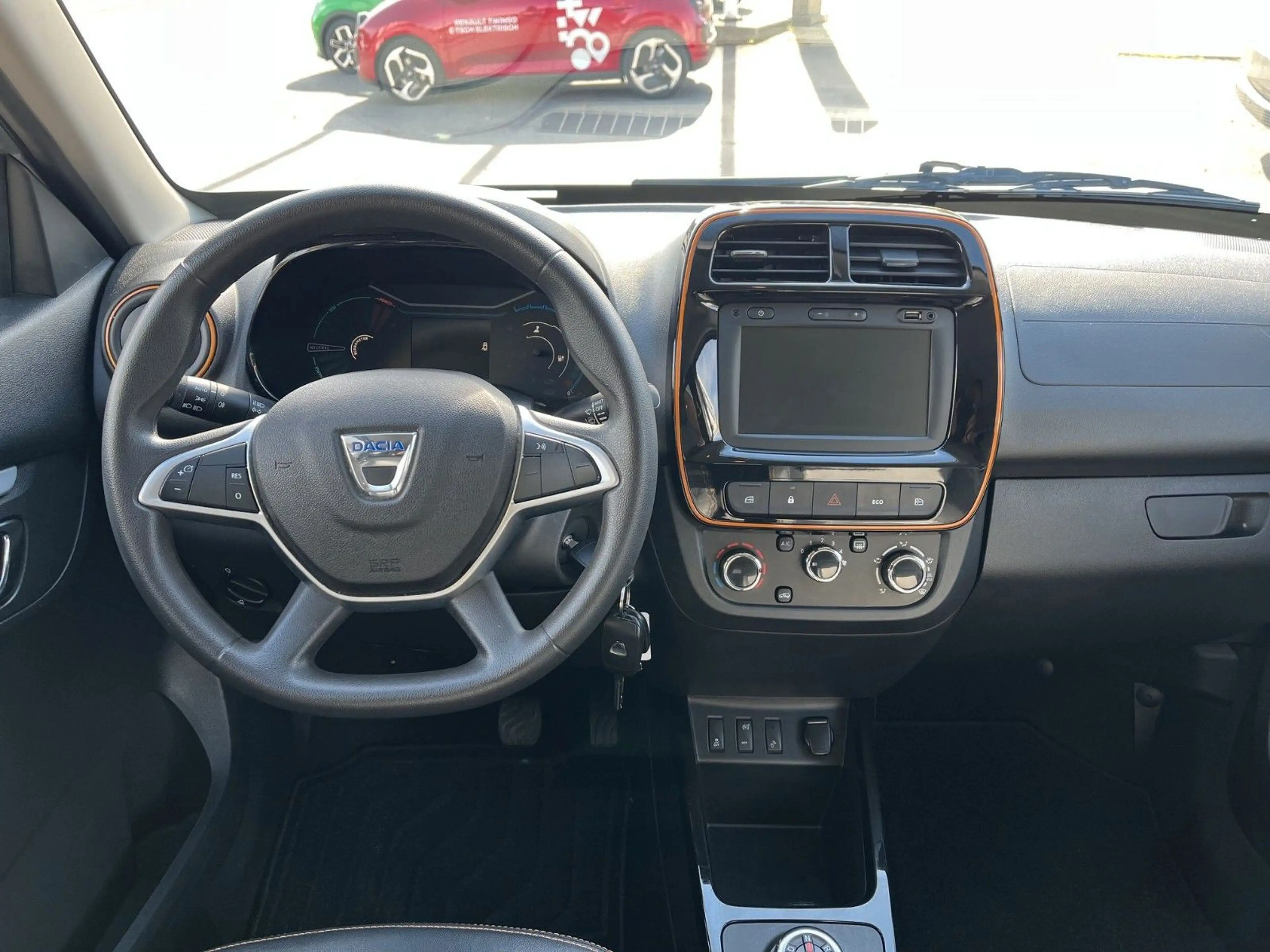 Dacia Spring Electric Comfort Plus mit Look Paket Oran — photo 14