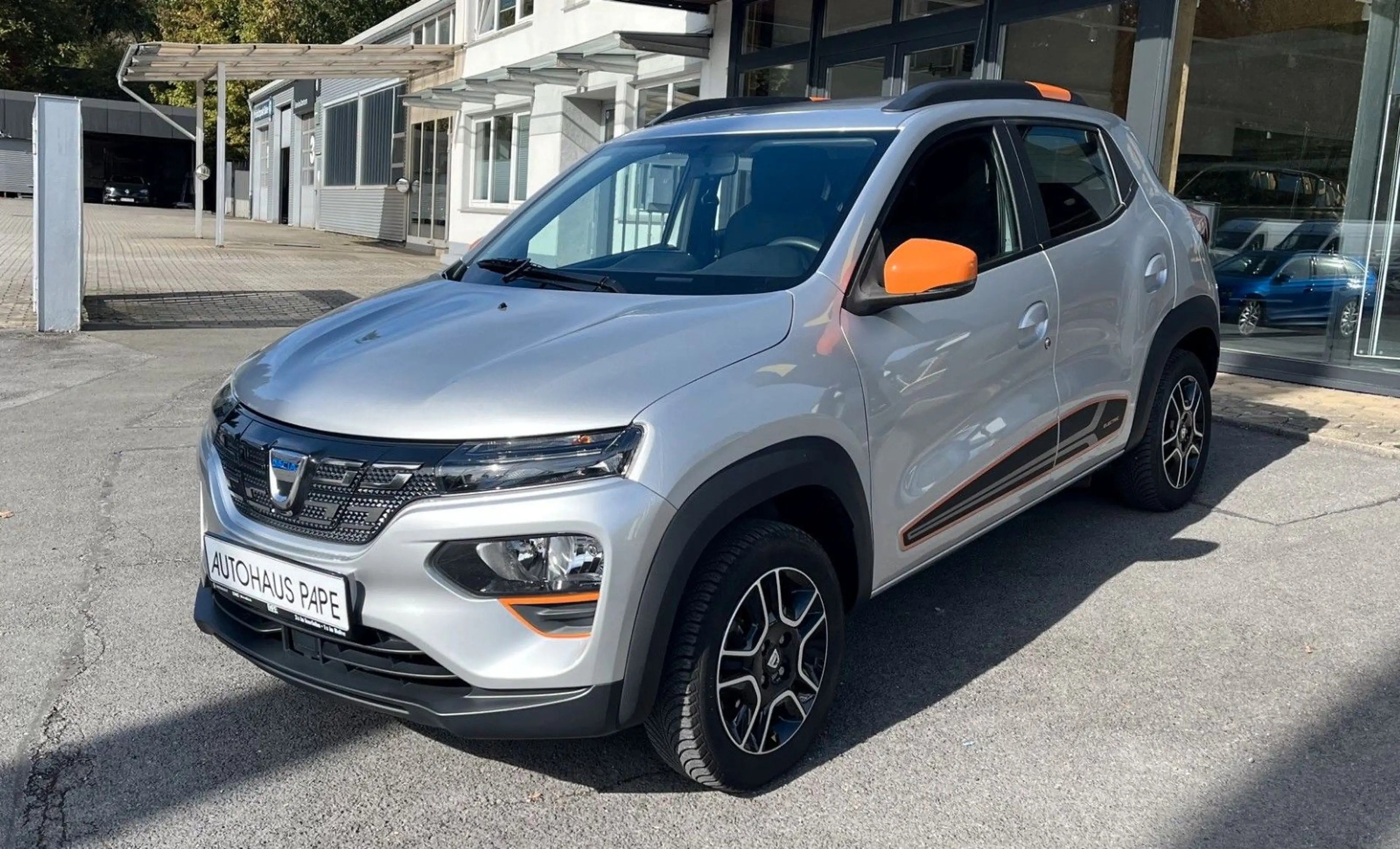 Dacia Spring Electric Comfort Plus mit Look Paket Oran