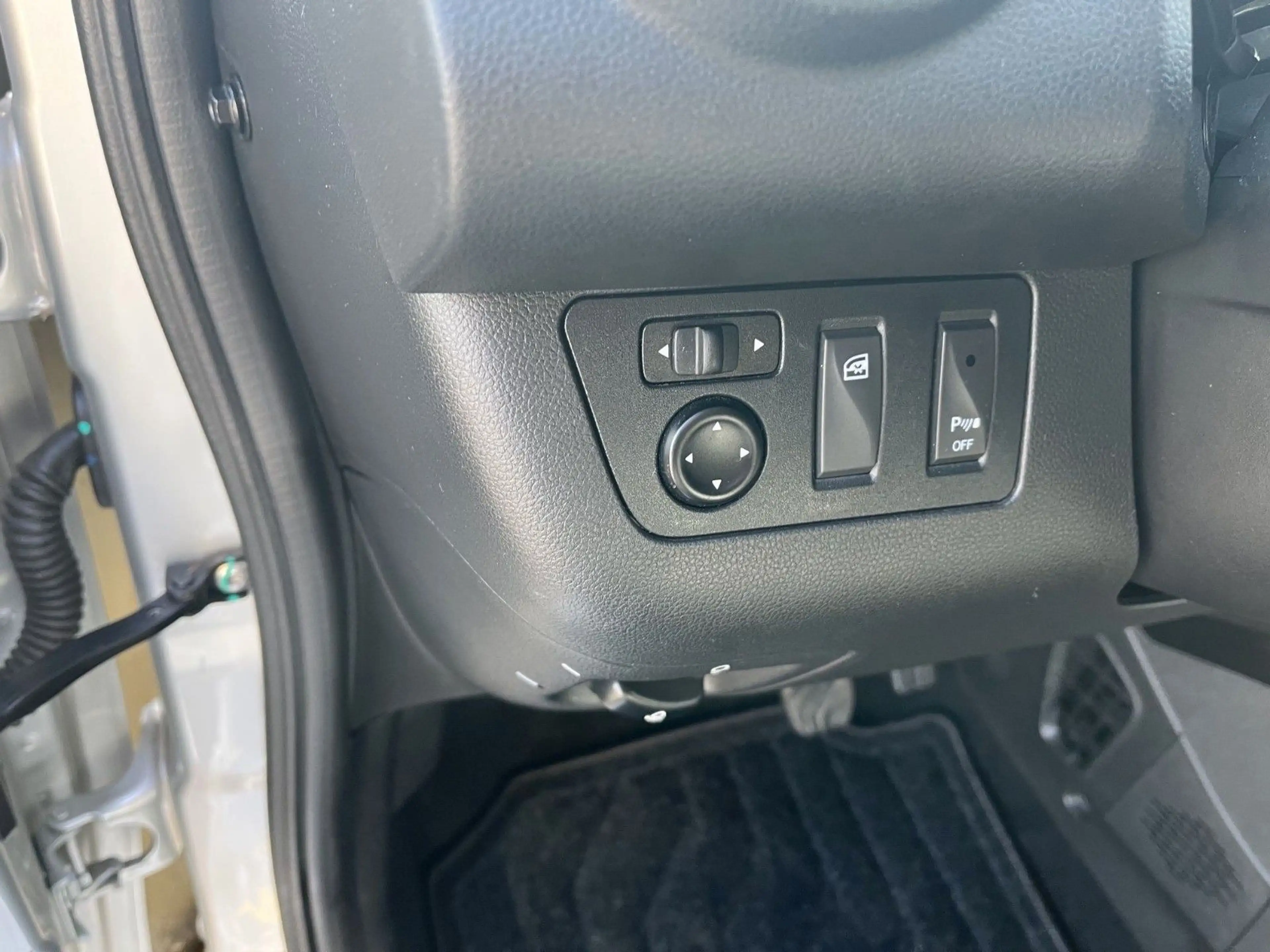 Dacia Spring Electric Comfort Plus mit Look Paket Oran — photo 15