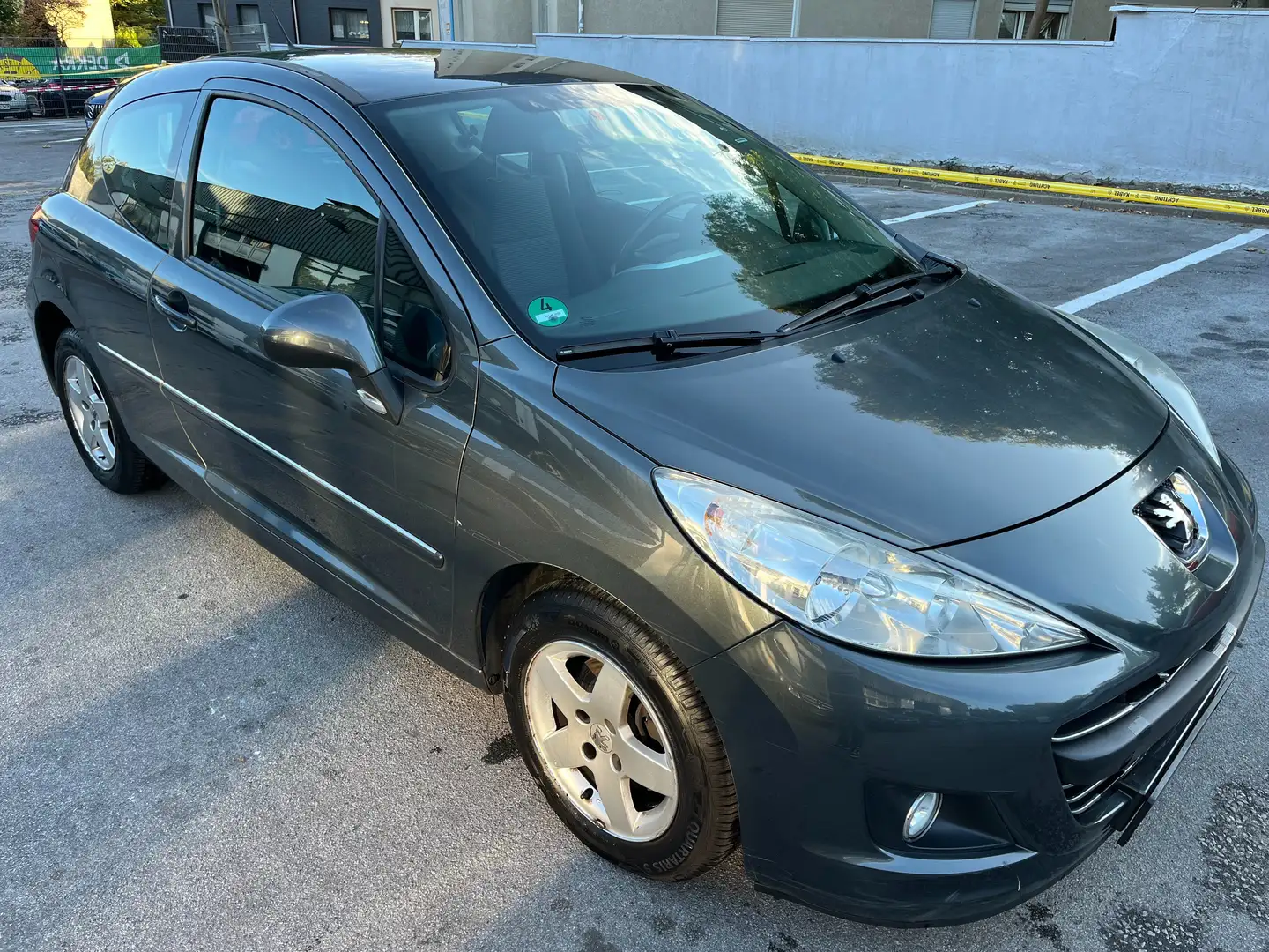 Peugeot 207 Premium Grau - 2