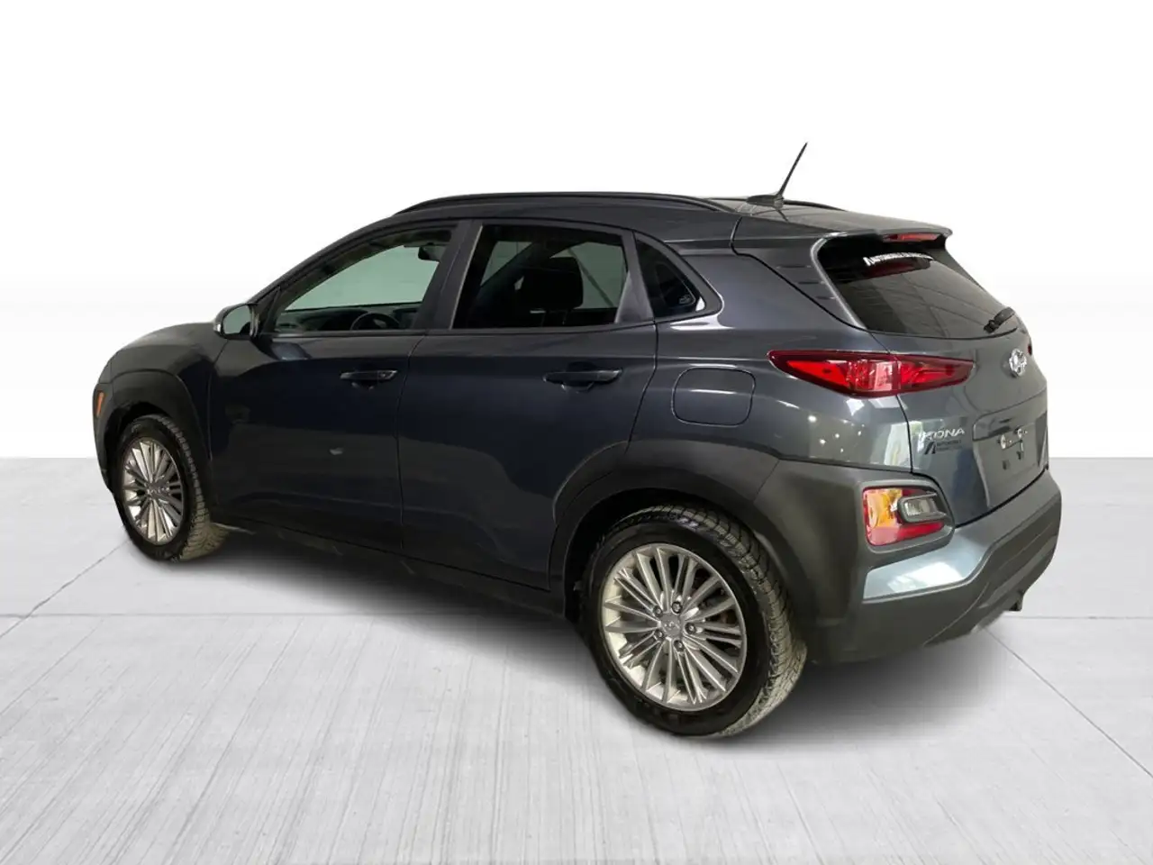 Hyundai KONA снимка Hyundai KONA