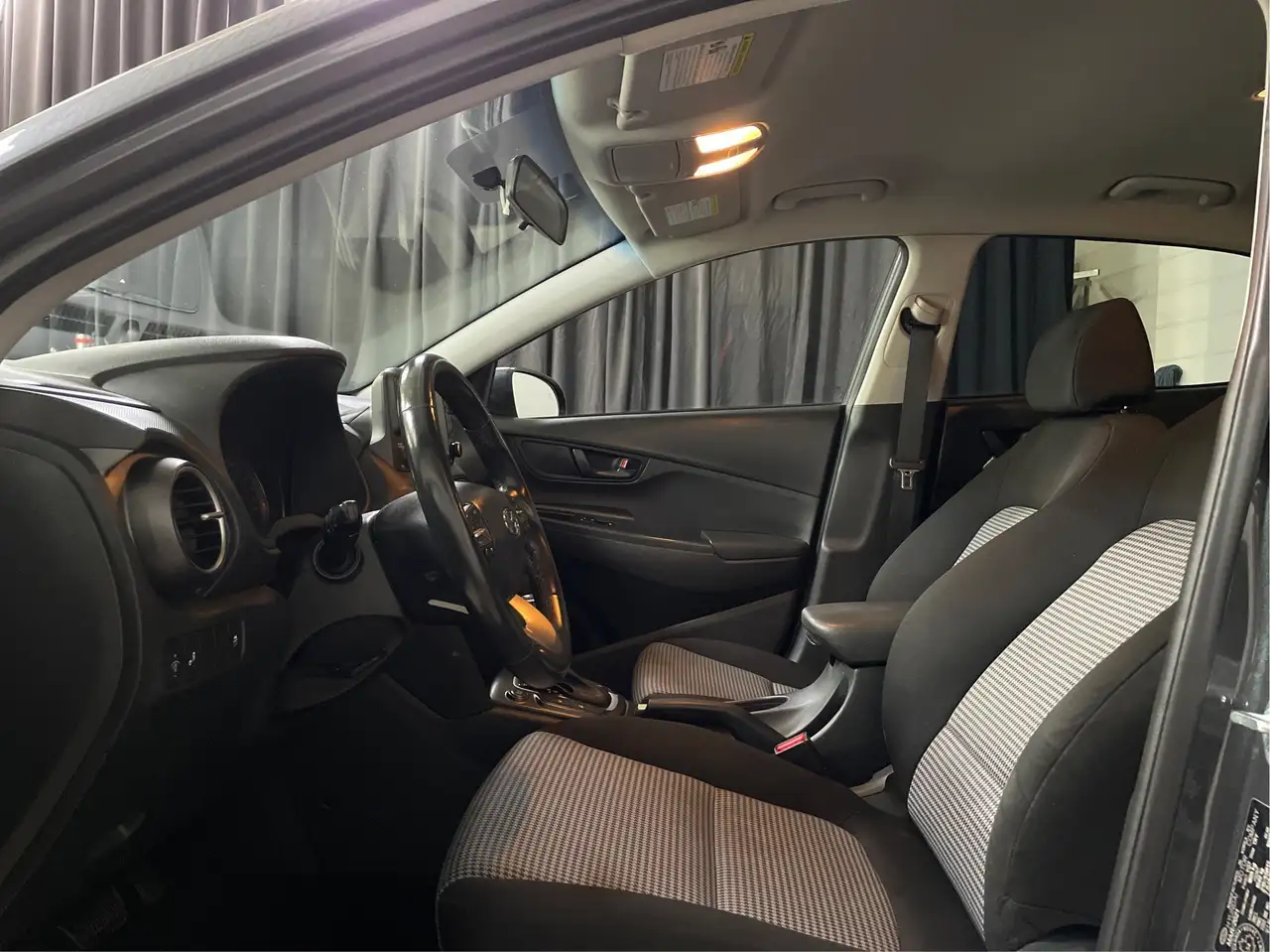 Hyundai KONA снимка Hyundai KONA