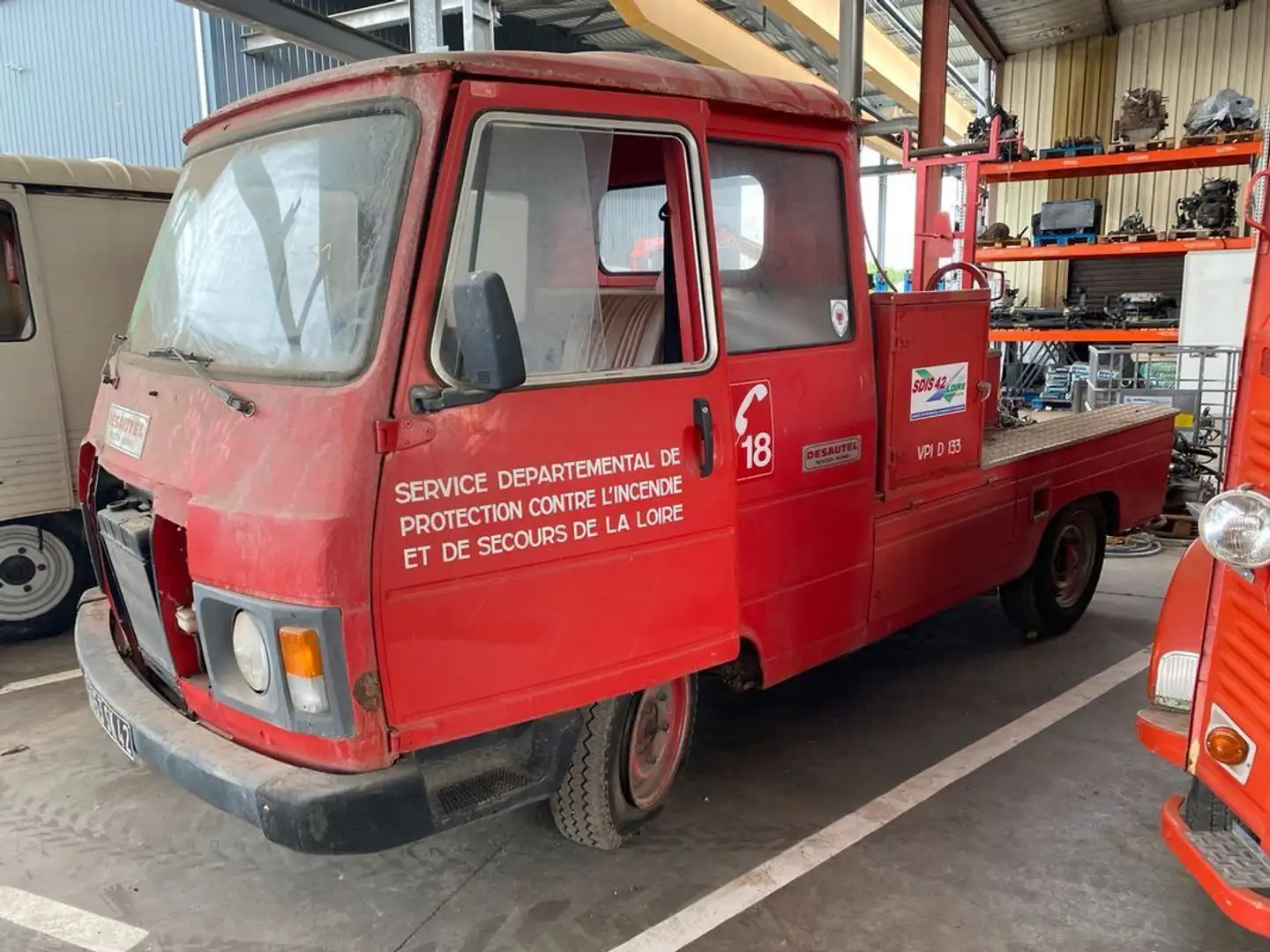 Peugeot J9 pompier à restaurer - 2
