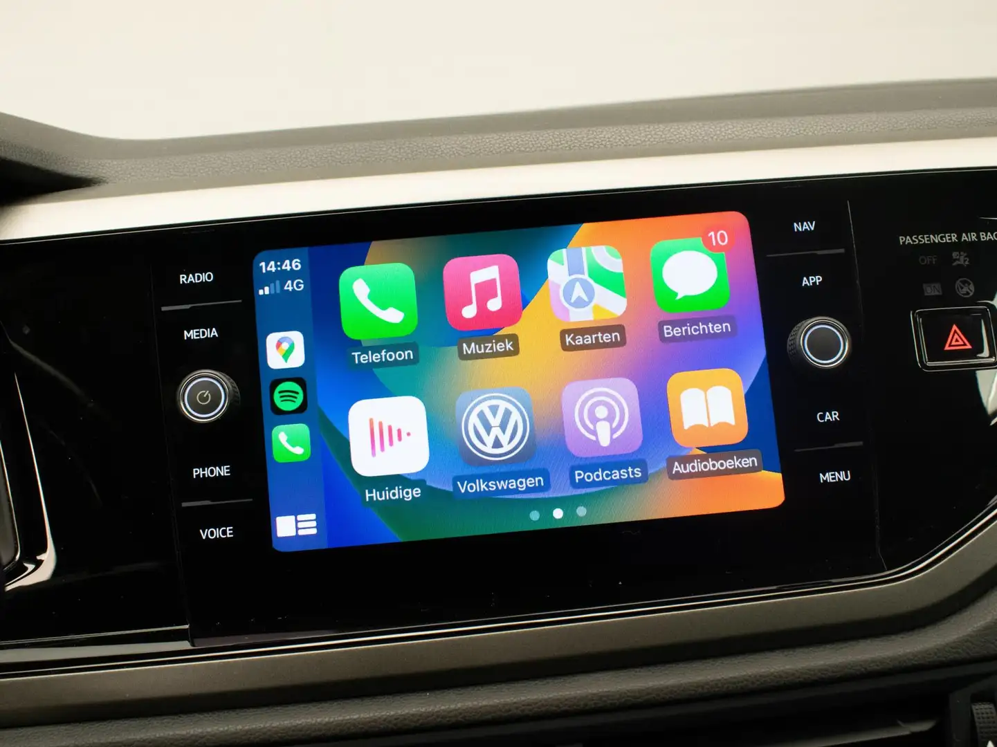 Volkswagen Polo 1.0 TSI Comfortline Sport (APPLE CARPLAY,NAVI,LED, Gris - 2