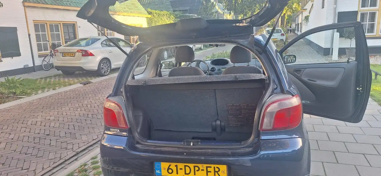 Toyota Yaris 1.3-16V VVT-i Luna, foto 6