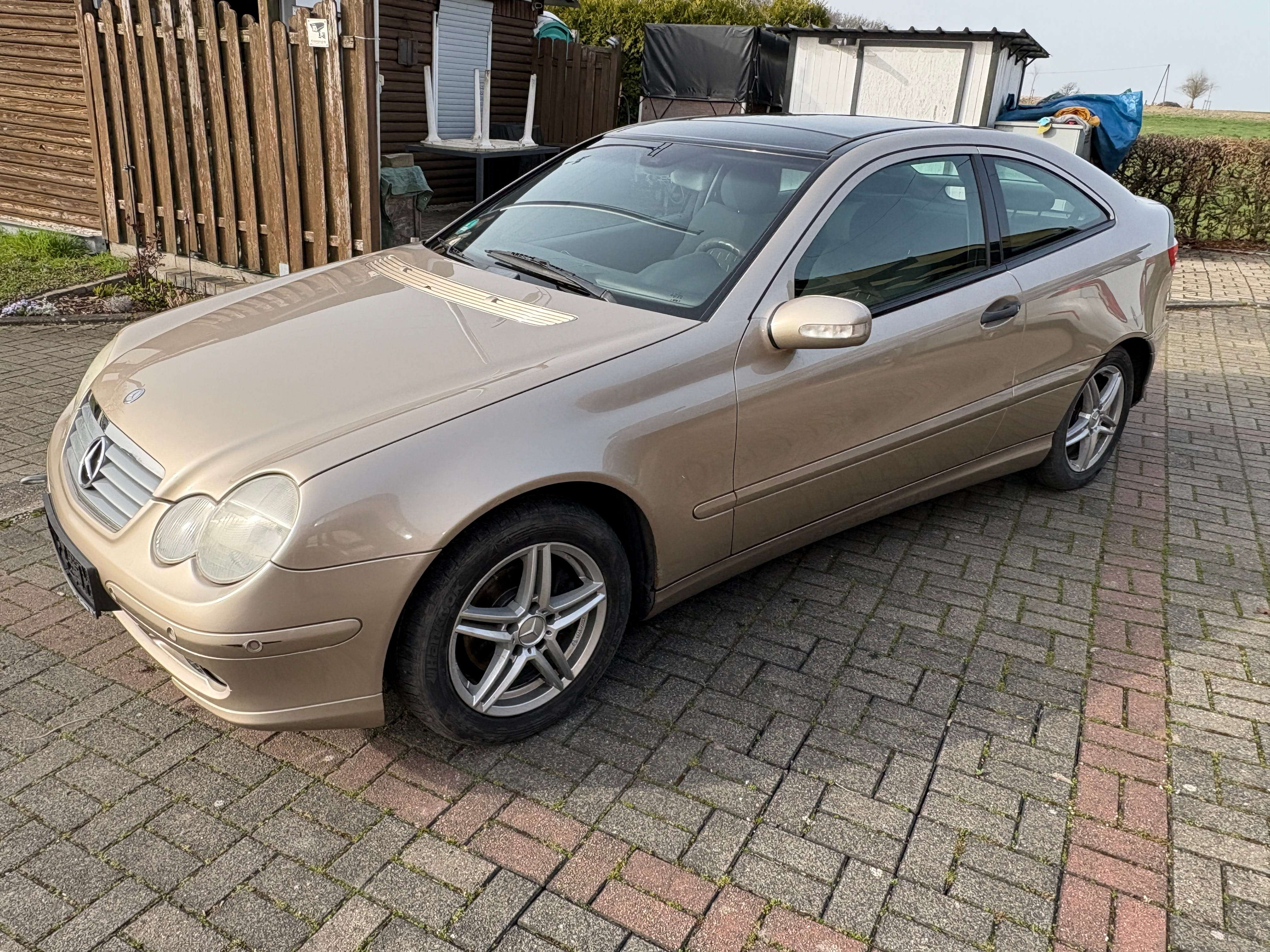 Ojazdené Mercedes Benz C-Class 200