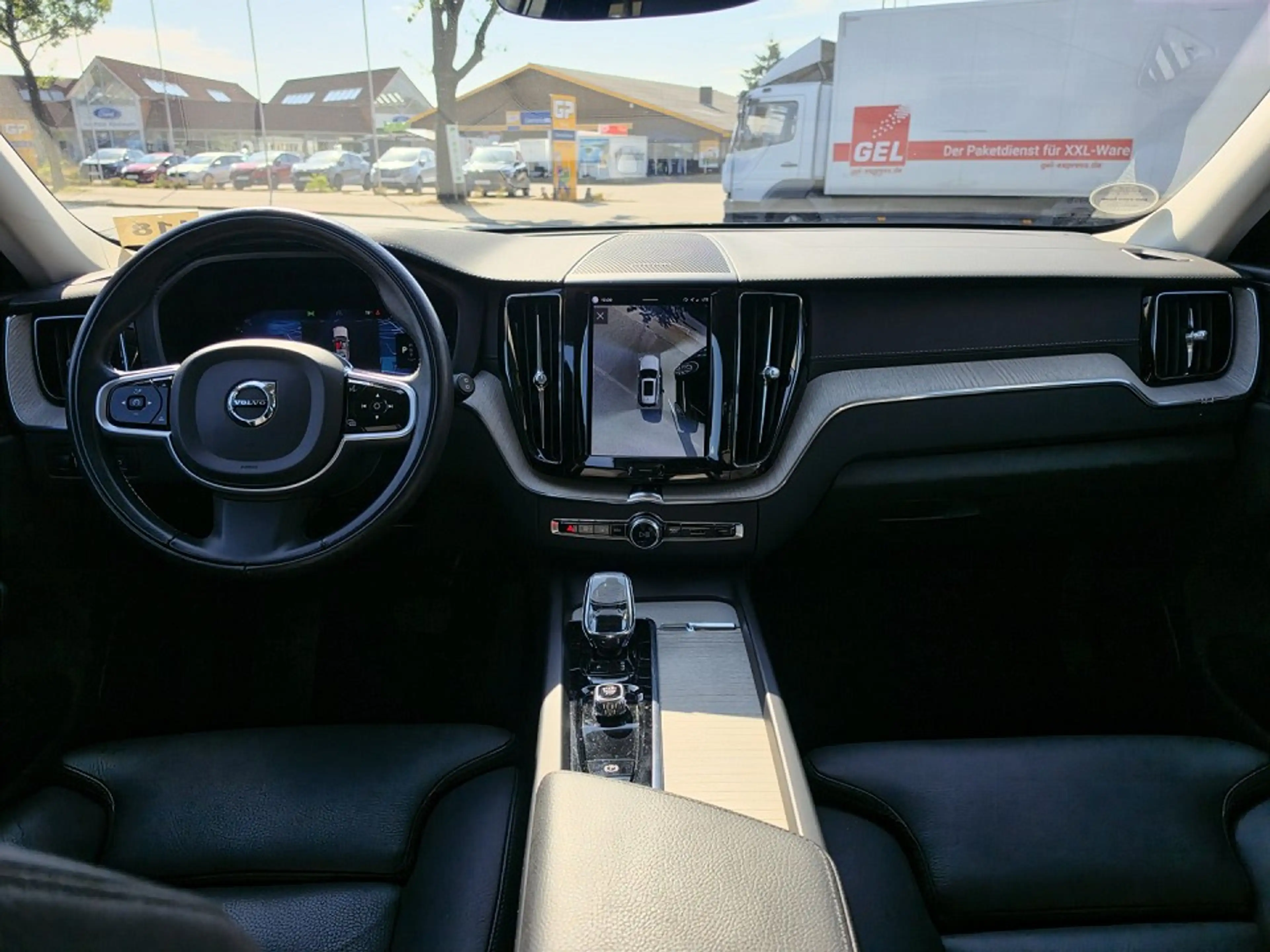 Volvo XC60 B4D (197 PS) AT8|INSC|Licht-P|Leder|360° — photo 6