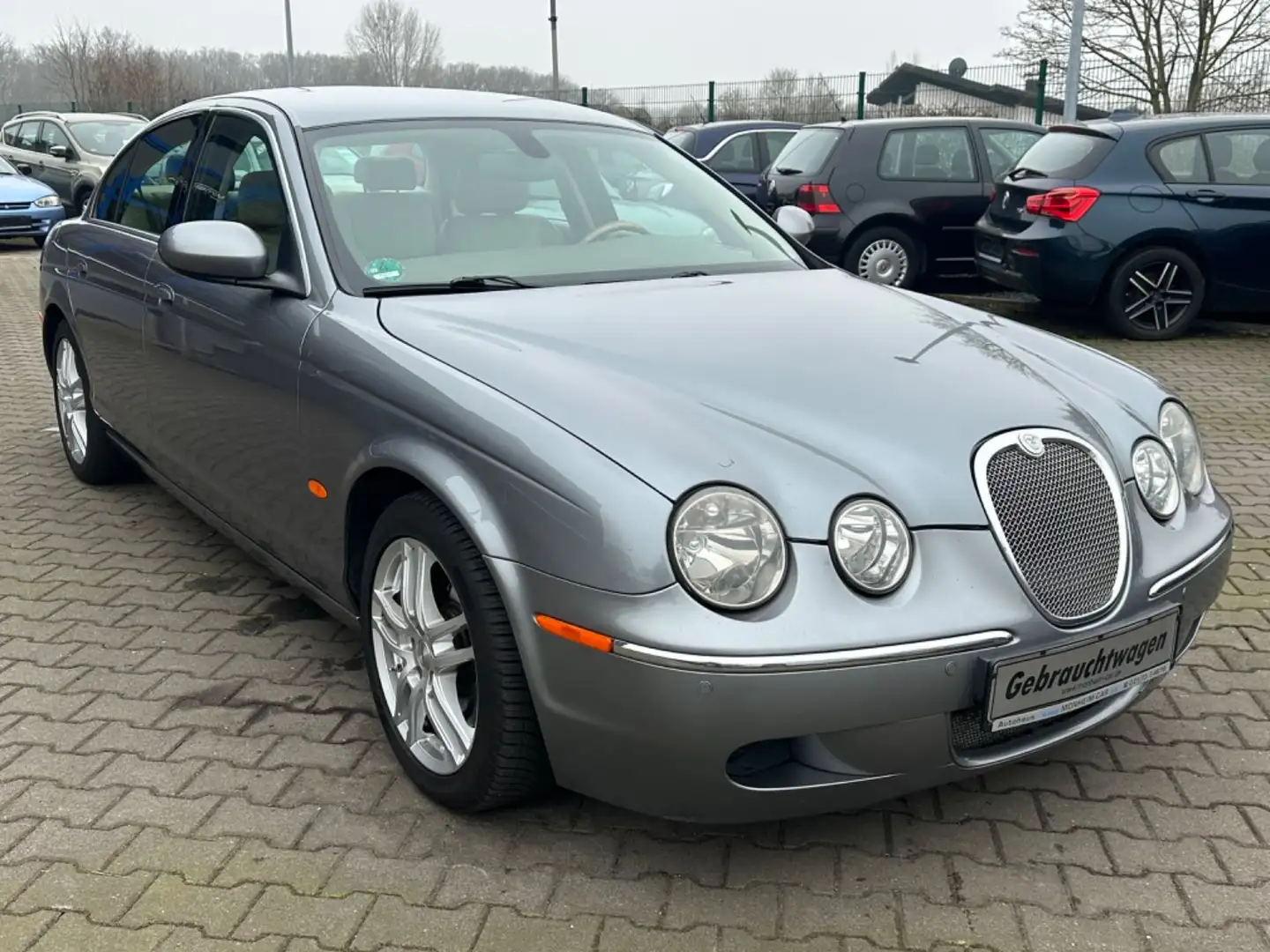 Jaguar S-Type 2.7 V6 Diesel Executive Silber - 2