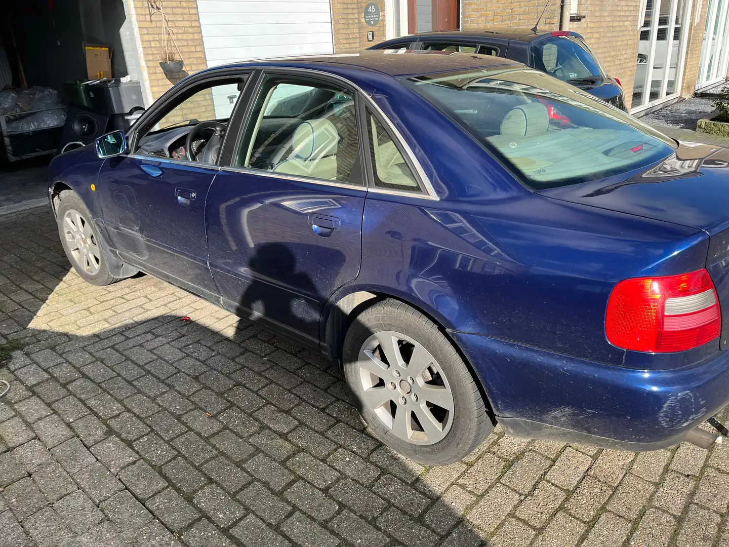 Audi A4 A4 2.4 5V Advance Albastru - 2