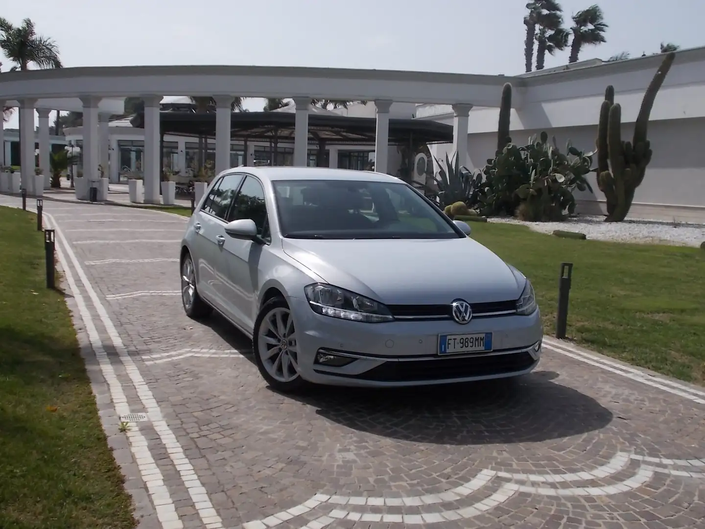 Volkswagen Golf 1.6 TDi 115cv *FULL OPT-VIRTUAL COCKPIT* daVETRINA - 2