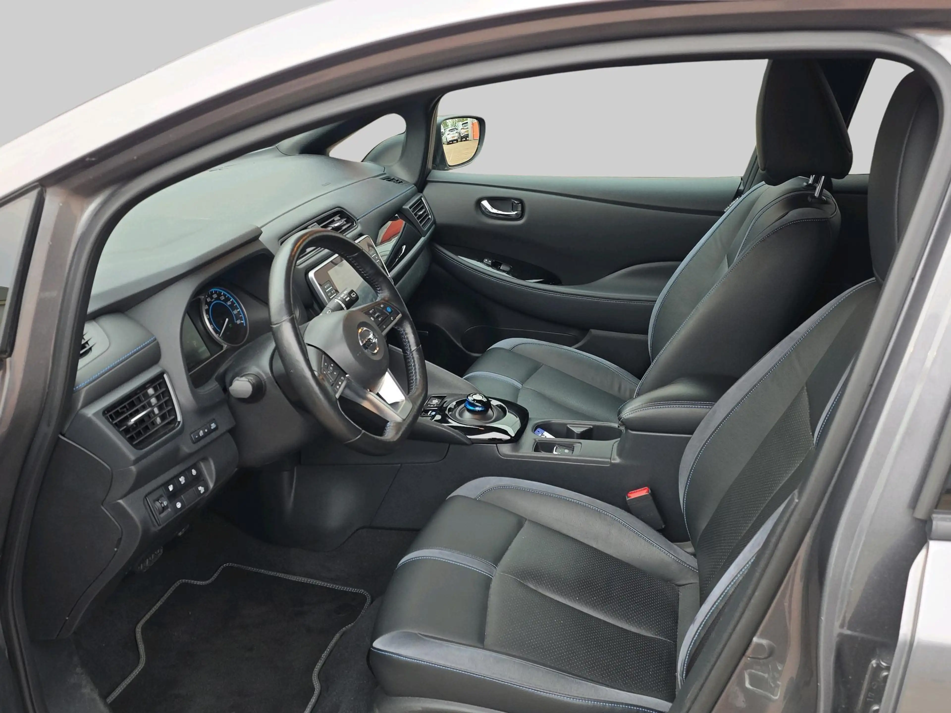 Nissan Leaf Tekna 40 kWh — photo 12