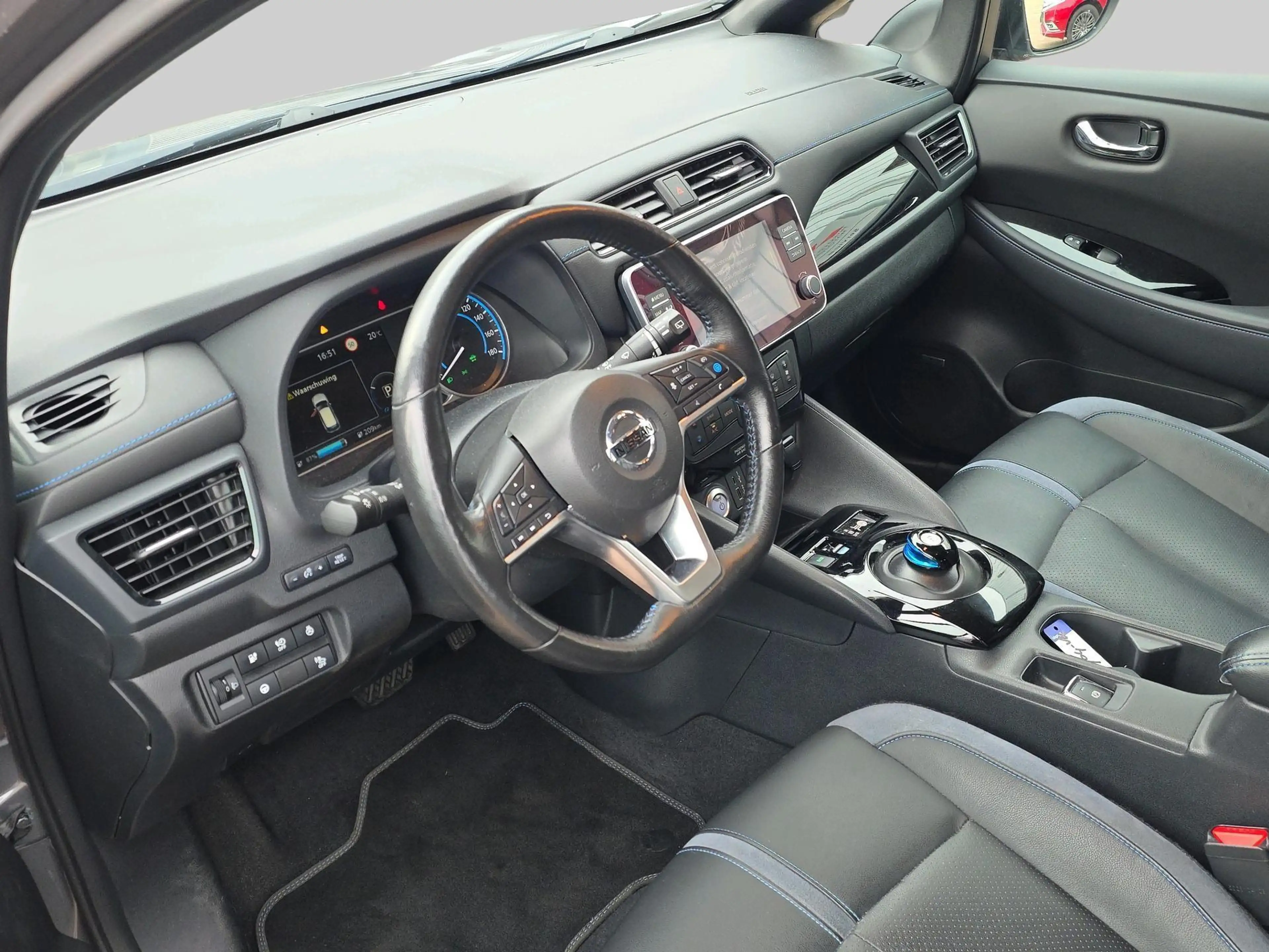 Nissan Leaf Tekna 40 kWh — photo 4