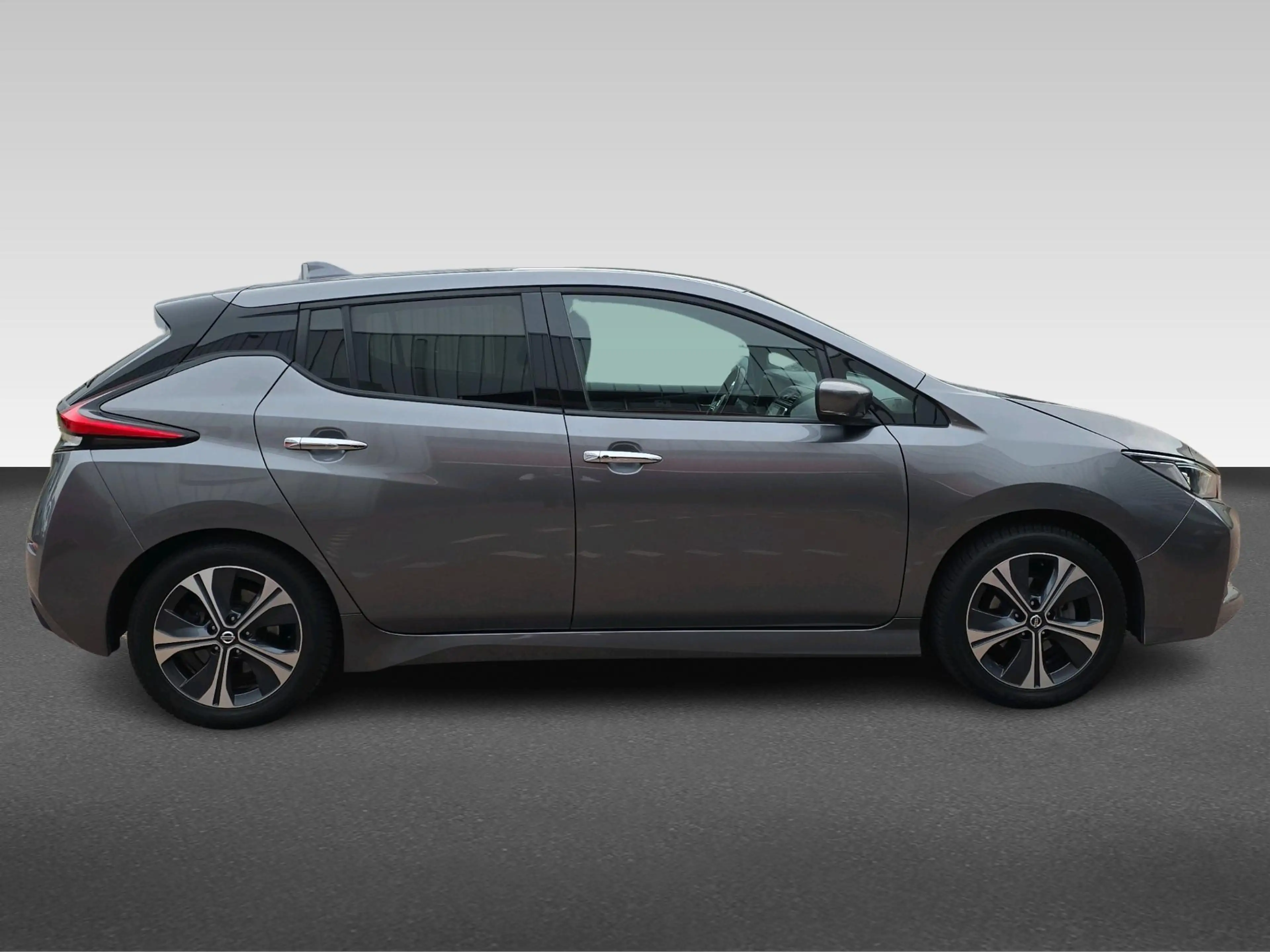 Nissan Leaf Tekna 40 kWh — photo 9