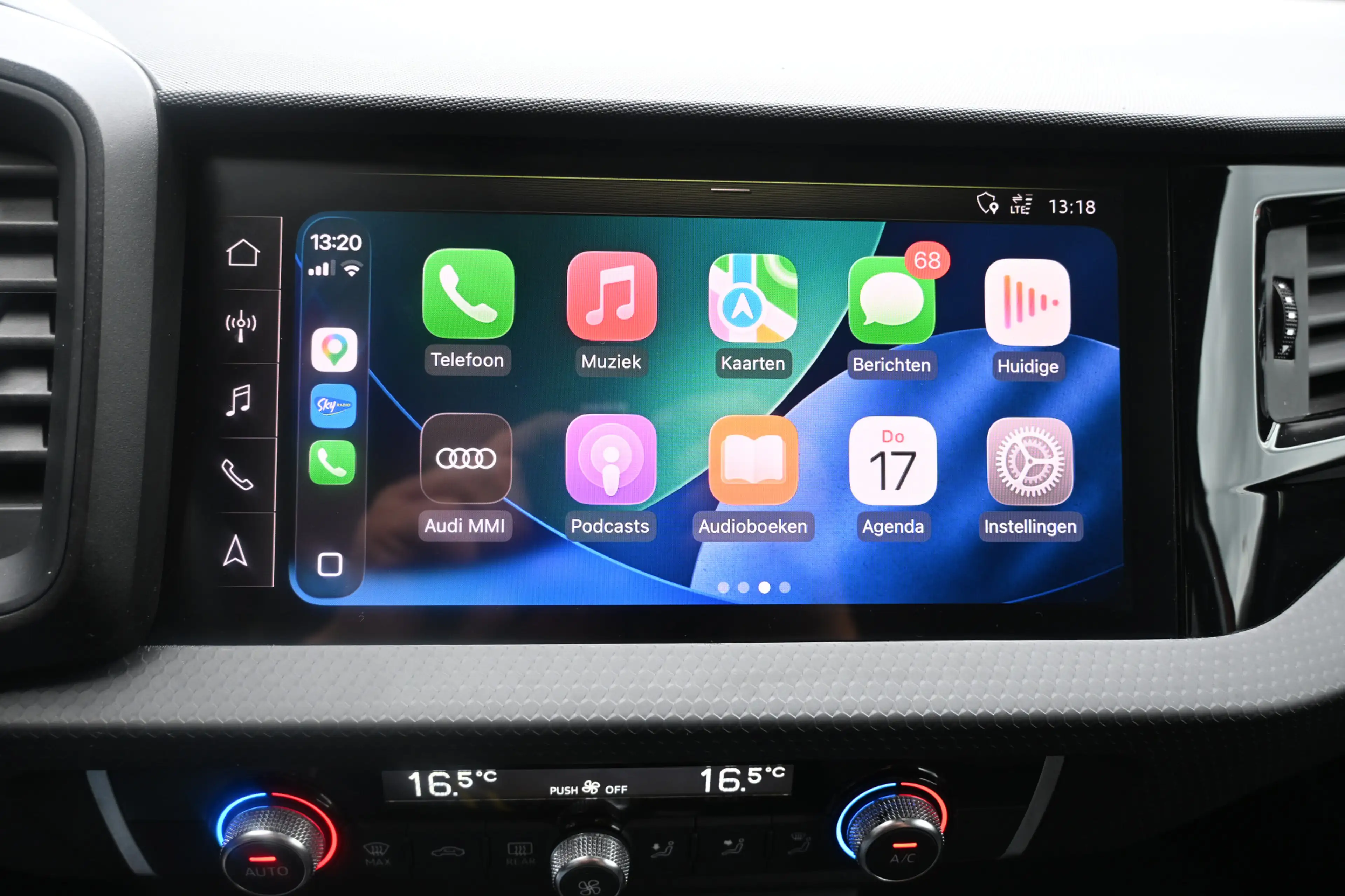 Audi A1 Sportback 25 TFSI Pro Line climate control carplay — photo 13