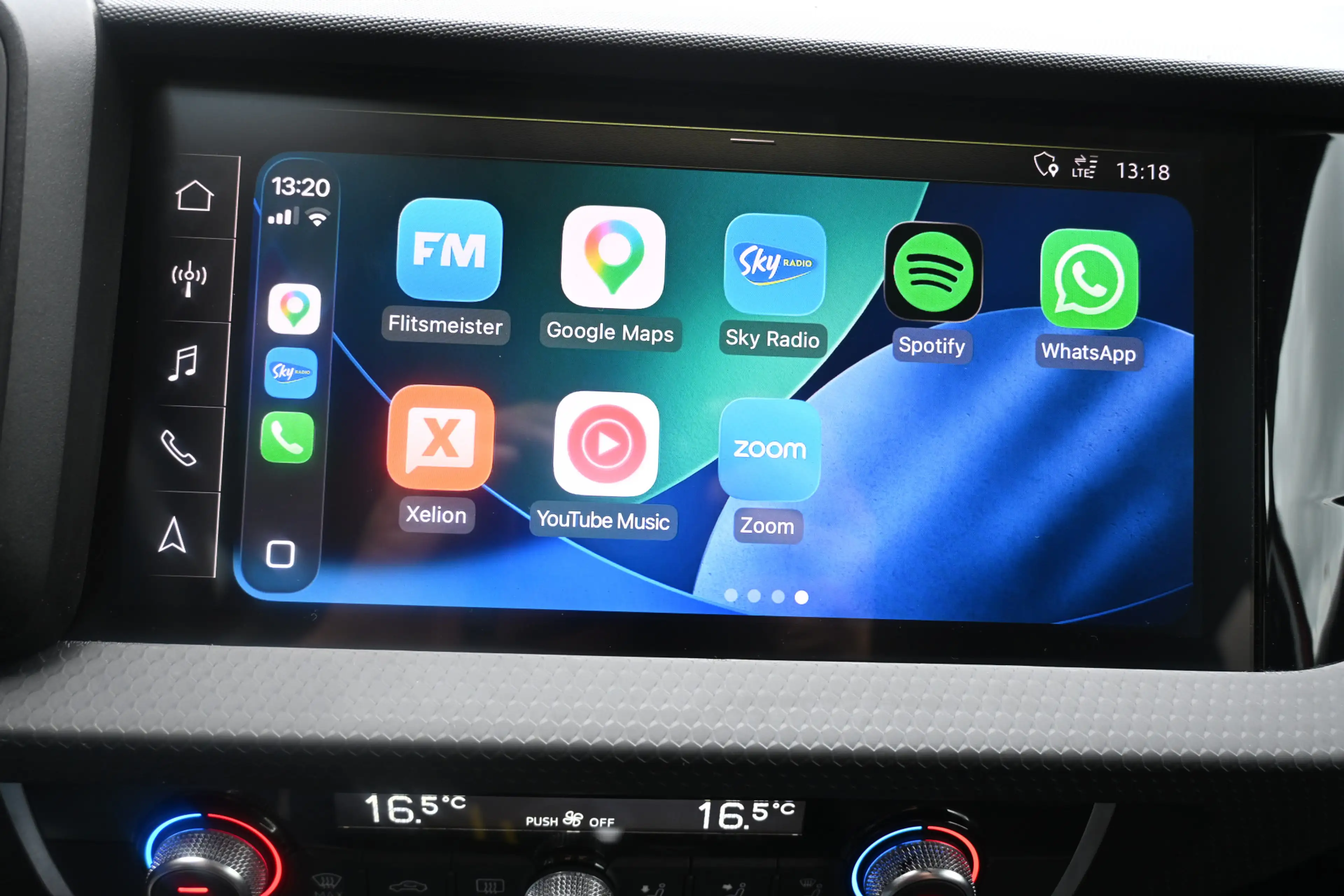 Audi A1 Sportback 25 TFSI Pro Line climate control carplay — photo 34